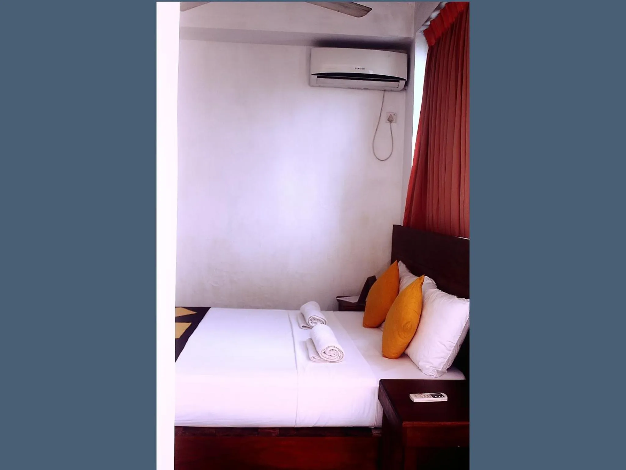 Bedroom, Bed in 256 Townhouse Rest