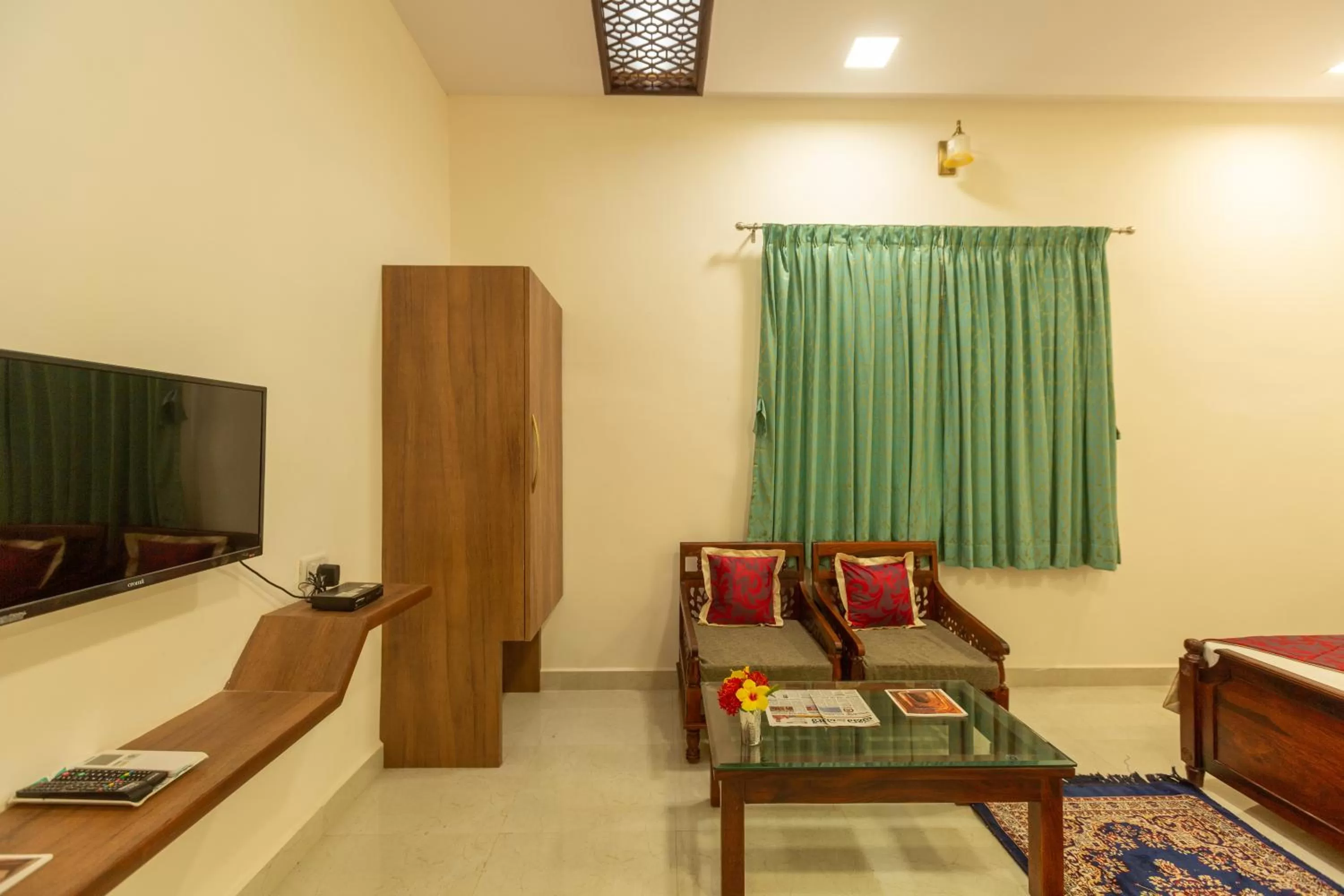 TV/Entertainment Center in KSTDC Hotel Mayura Adilshahi Bijapur