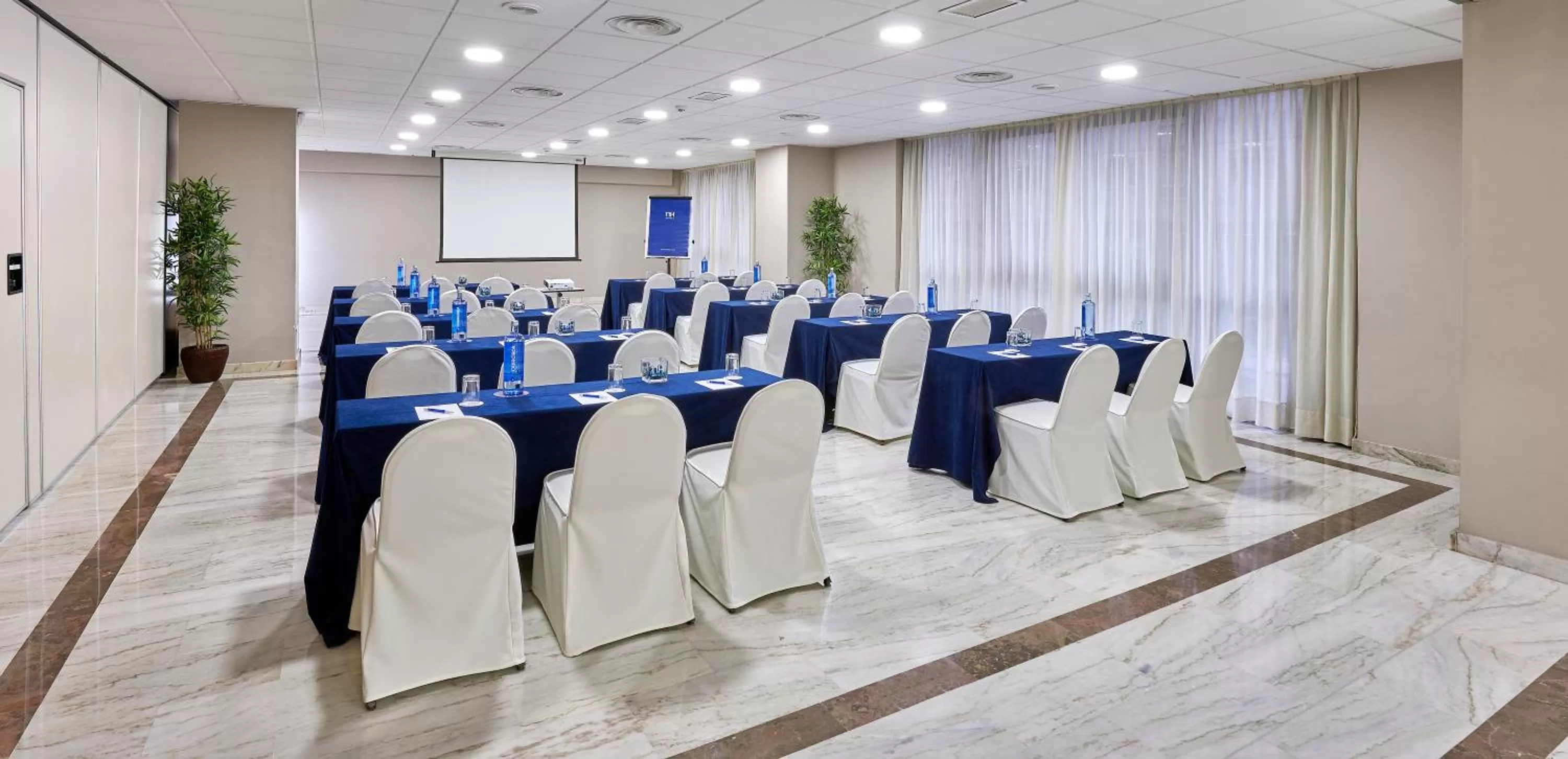 Meeting/conference room in Hesperia Vigo
