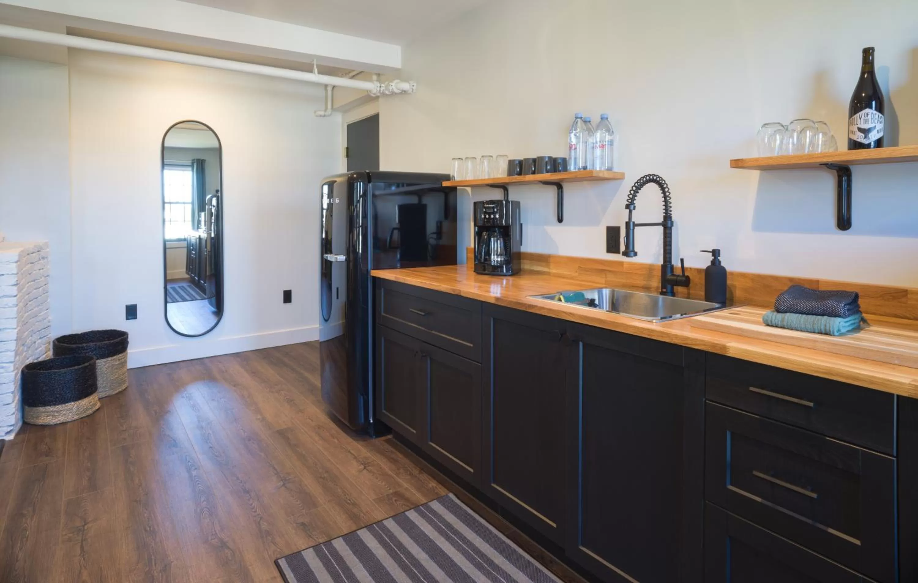 Kitchen or kitchenette in THE INN DOWNTOWN - Portsmouth, NH