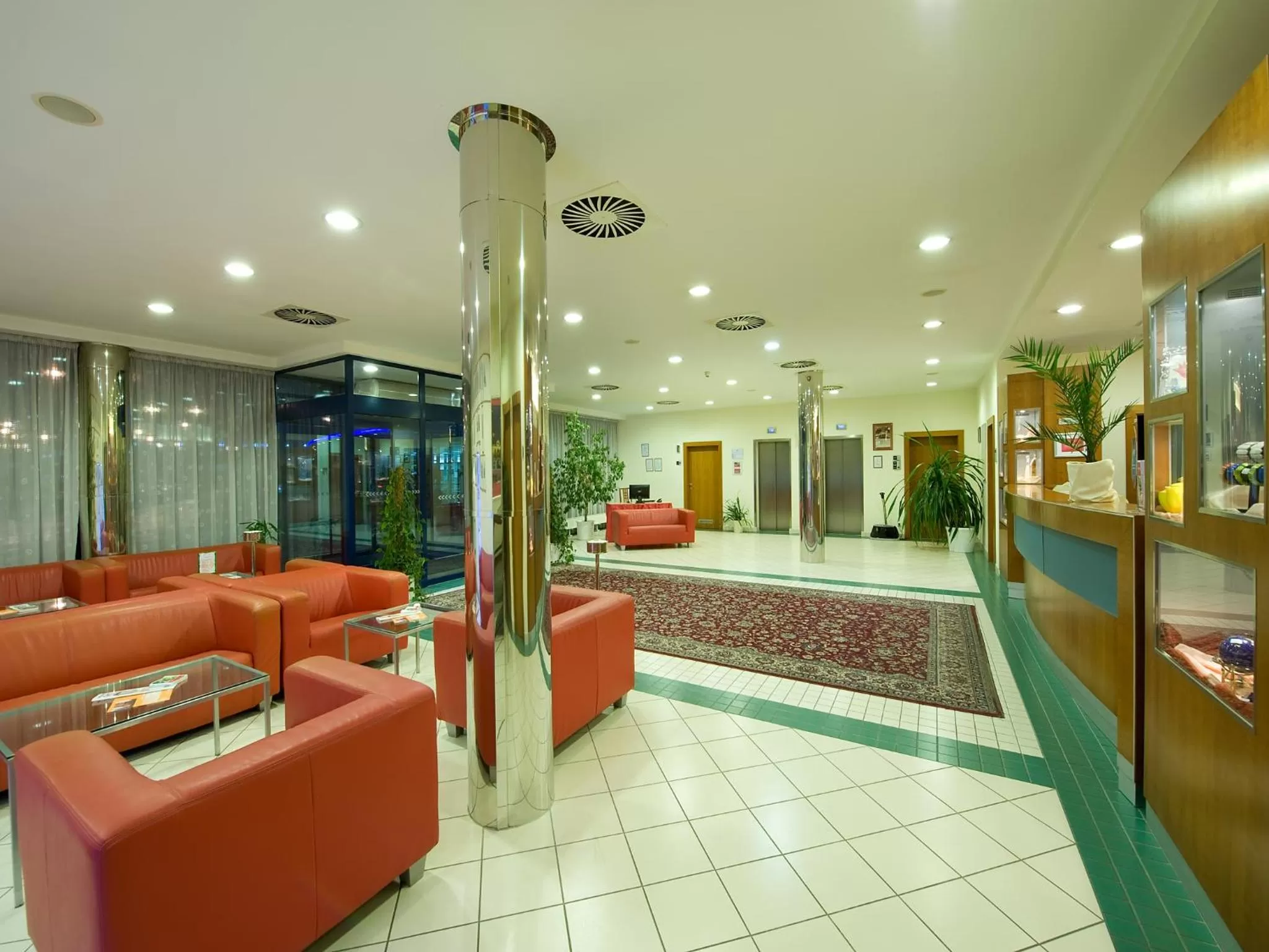 Lobby or reception in Ramada Airport Hotel Prague