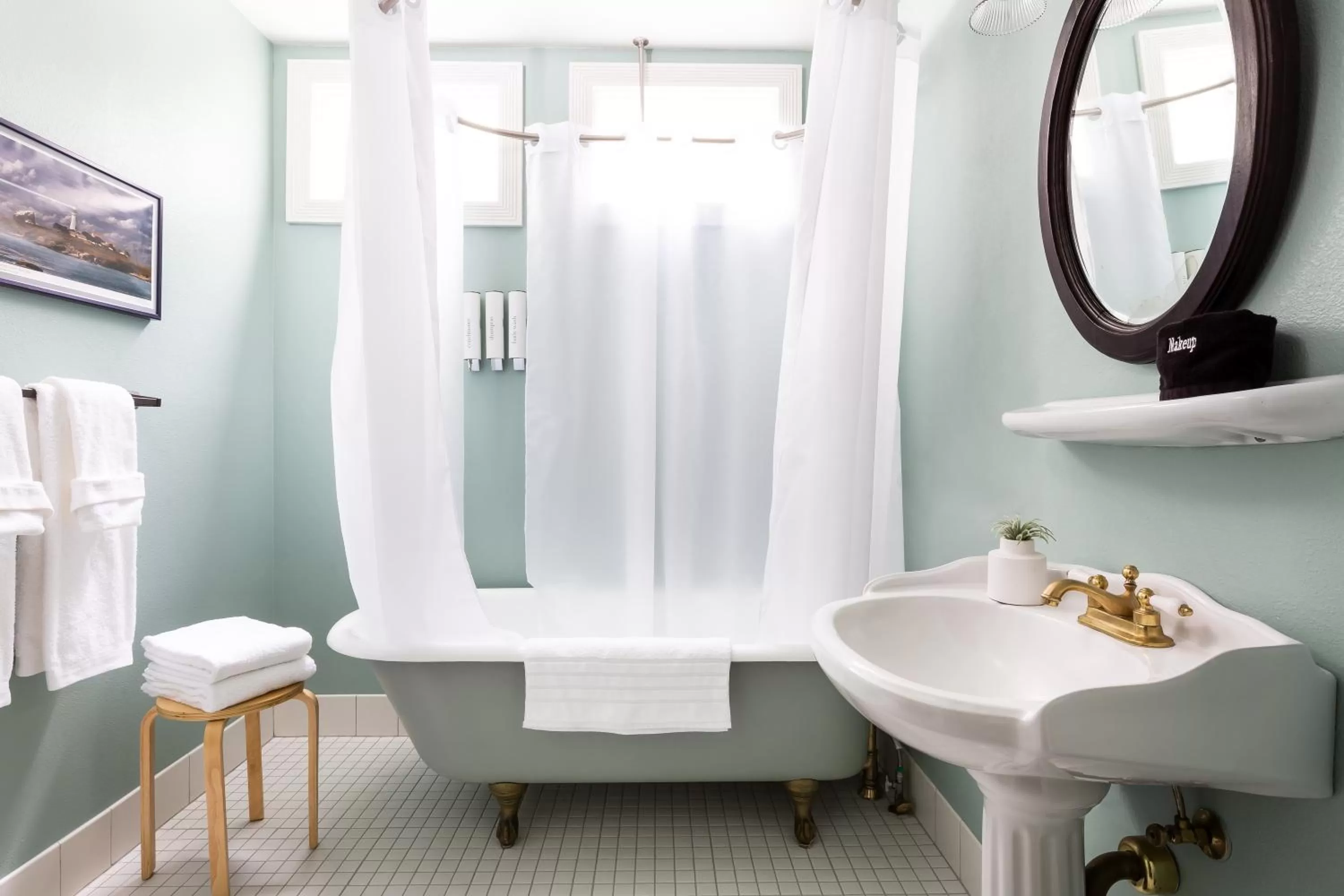 Shower in Garden Street Inn Downtown San Luis Obispo, A Kirkwood Collection Hotel