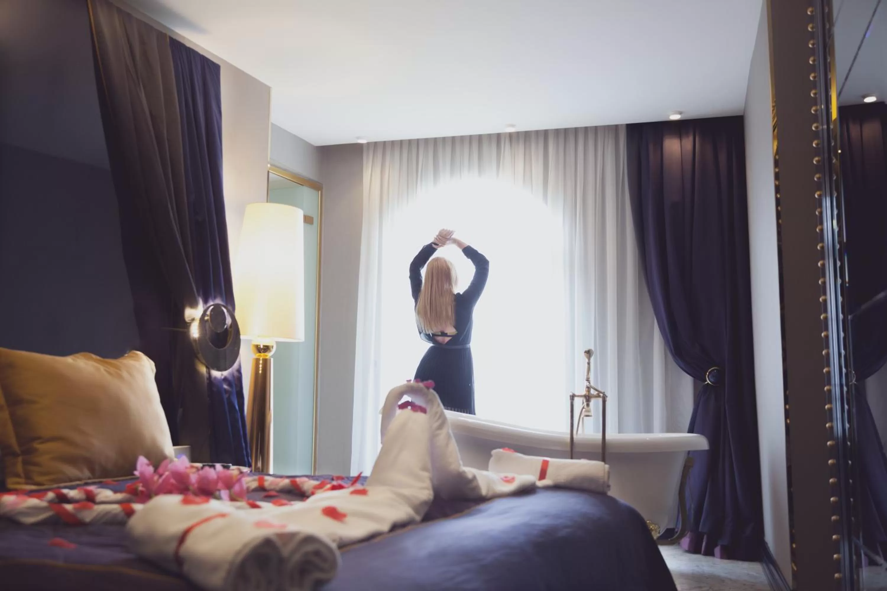 Garden view, Bed in Sura Design Hotel & Suites