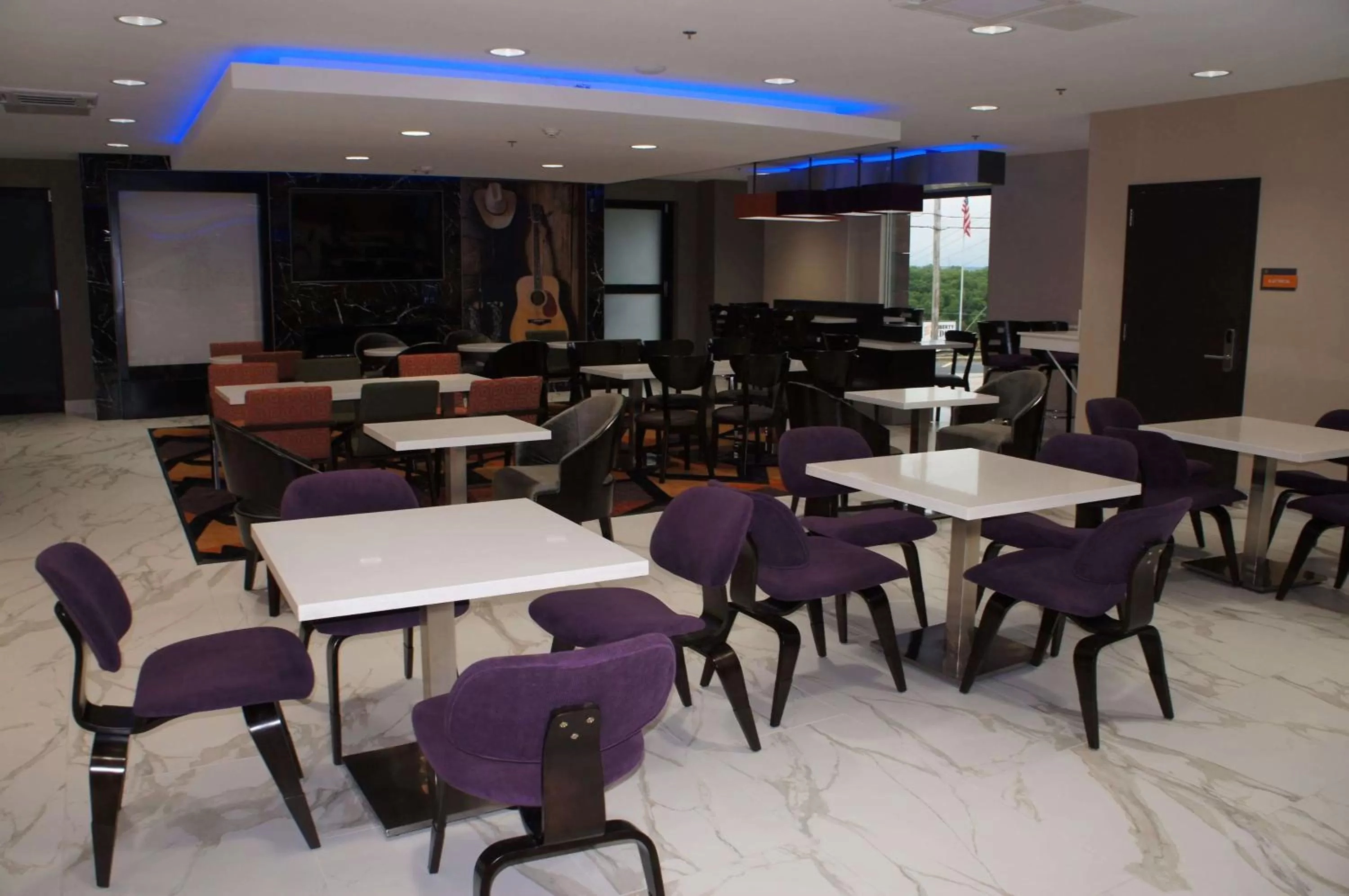 Restaurant/places to eat in La Quinta by Wyndham Branson