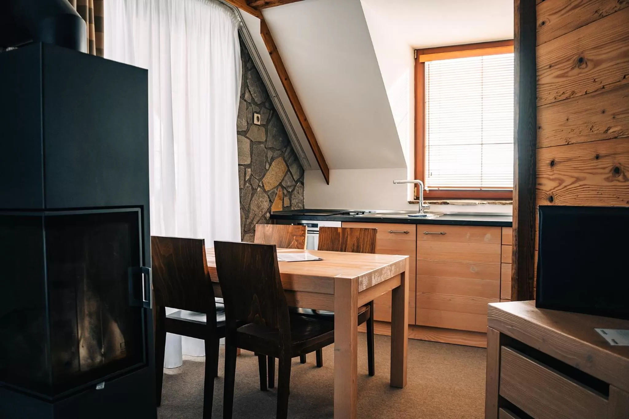 Kitchen or kitchenette in APLEND Hotel Kukučka