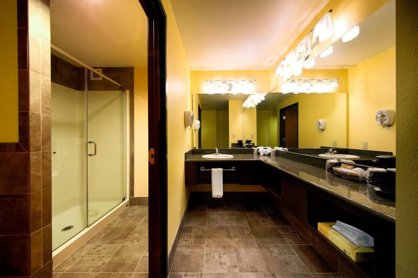 Kitchen/Kitchenette in The Mill Casino Hotel