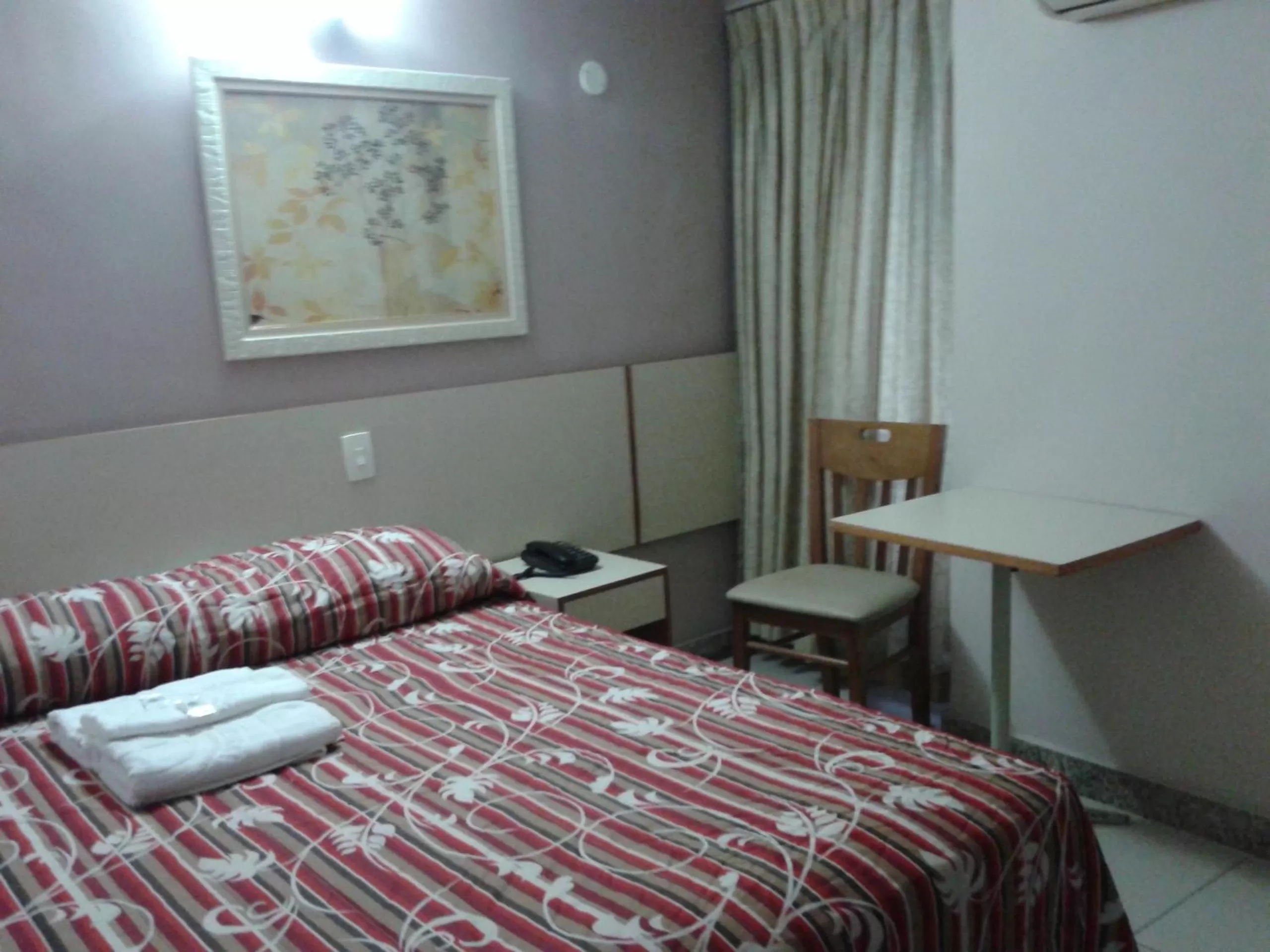 Photo of the whole room, Bed in Hotel Venezuela