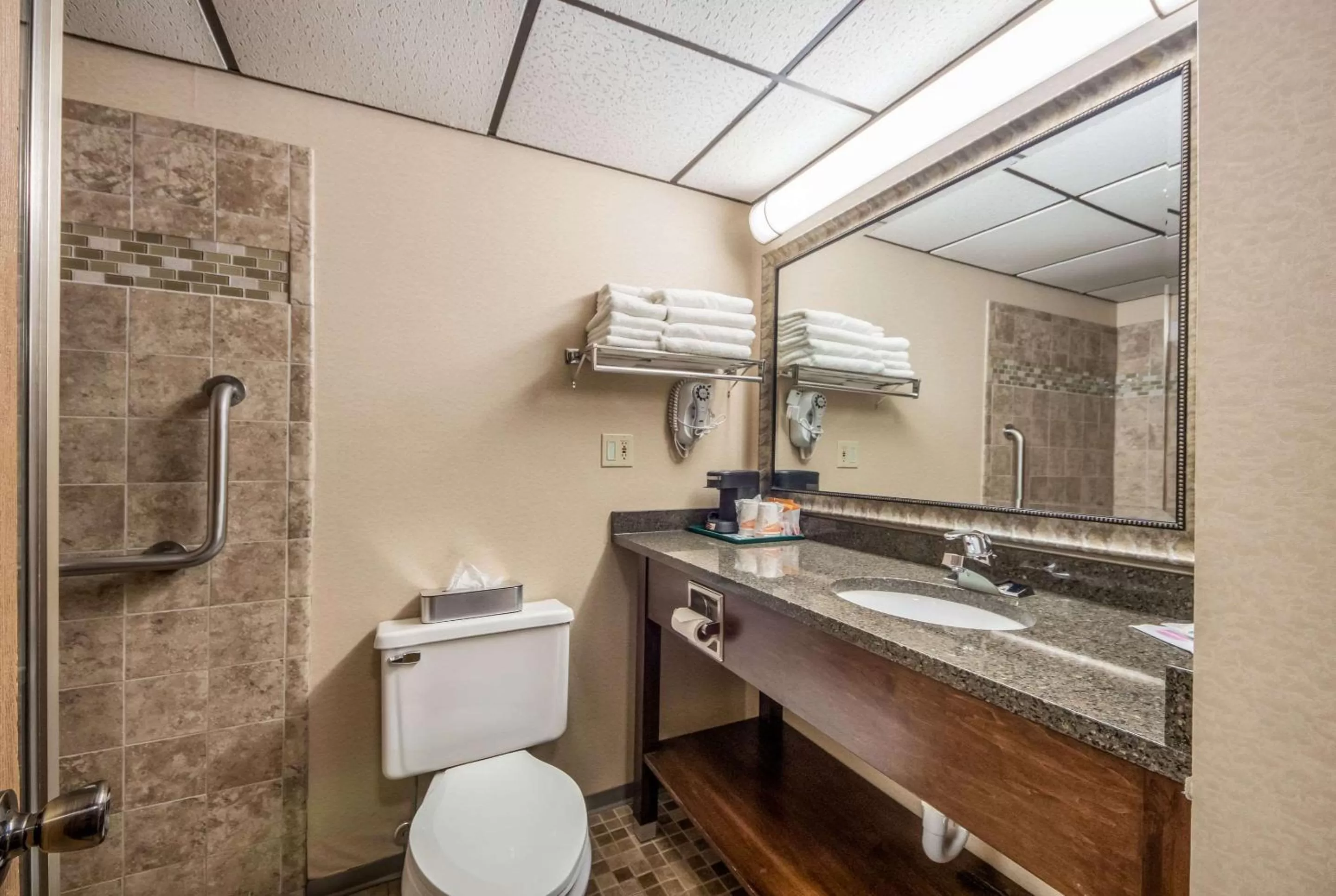 Bathroom in Quality Inn & Suites Newberry