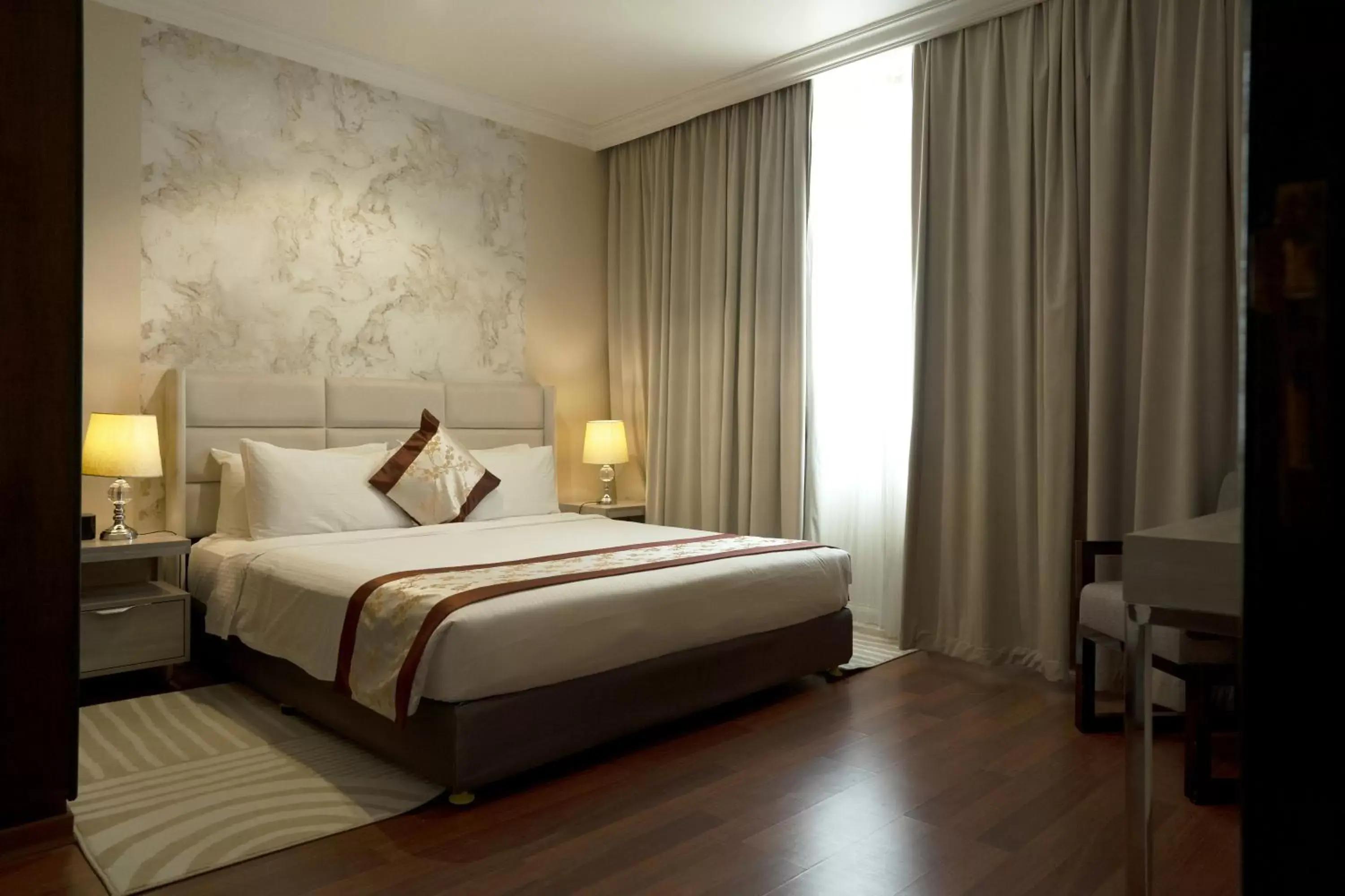 Deluxe Suite in City Tower Hotel Deluxe Suite in City Tower Hotel