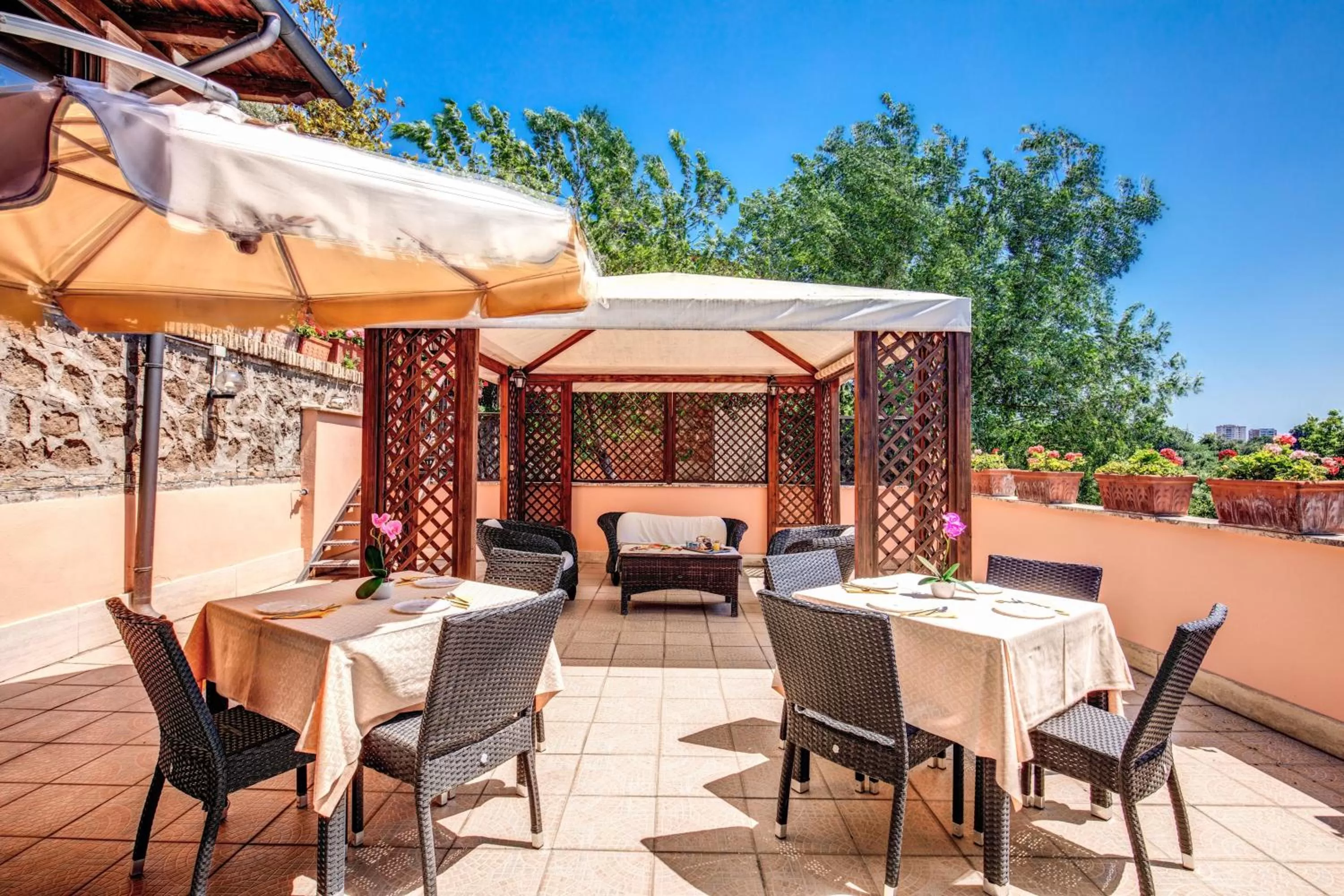 Patio in Hotel Roma Tiburtina Metro