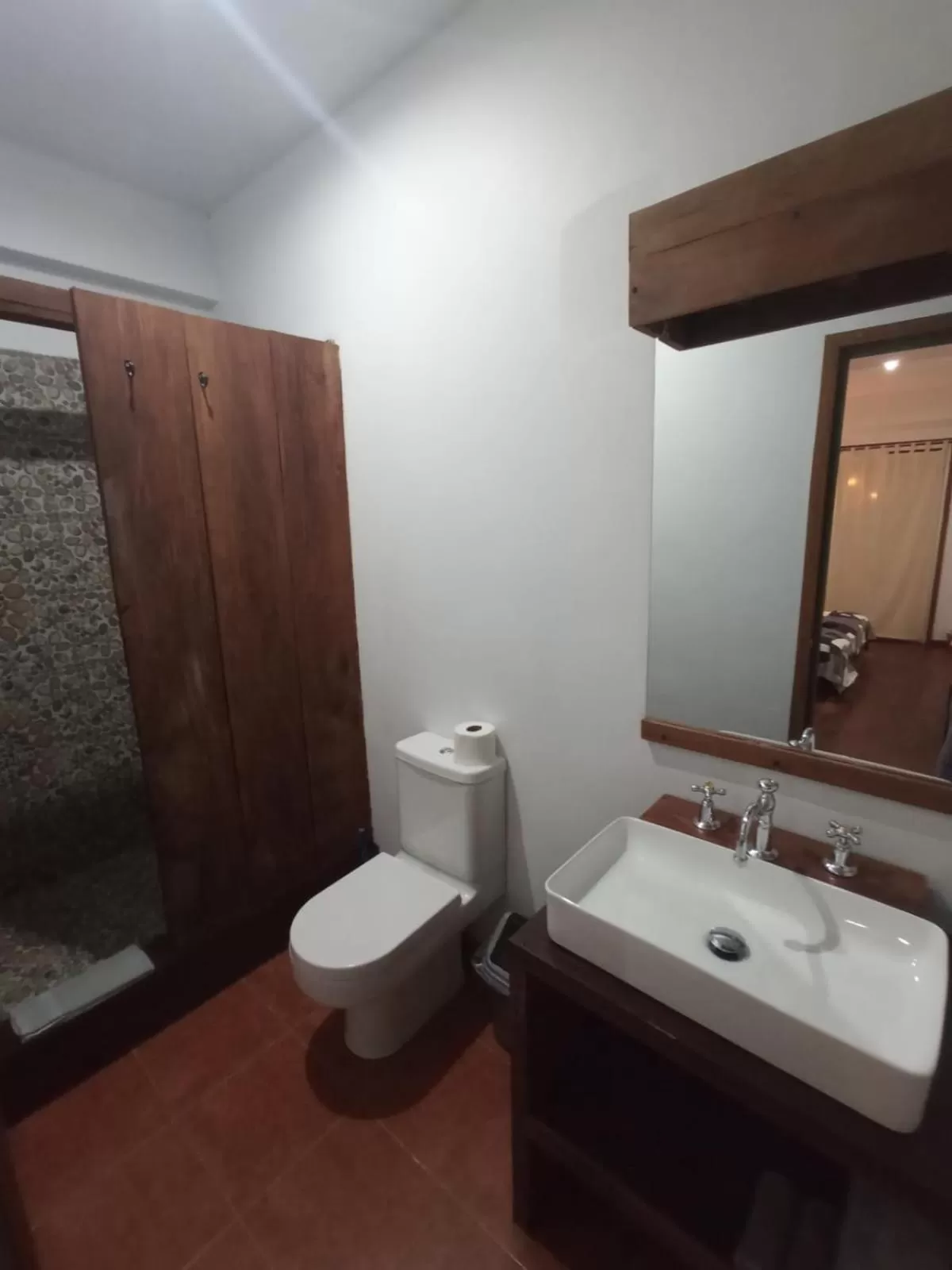 Bathroom in La Luciernaga Big Creek