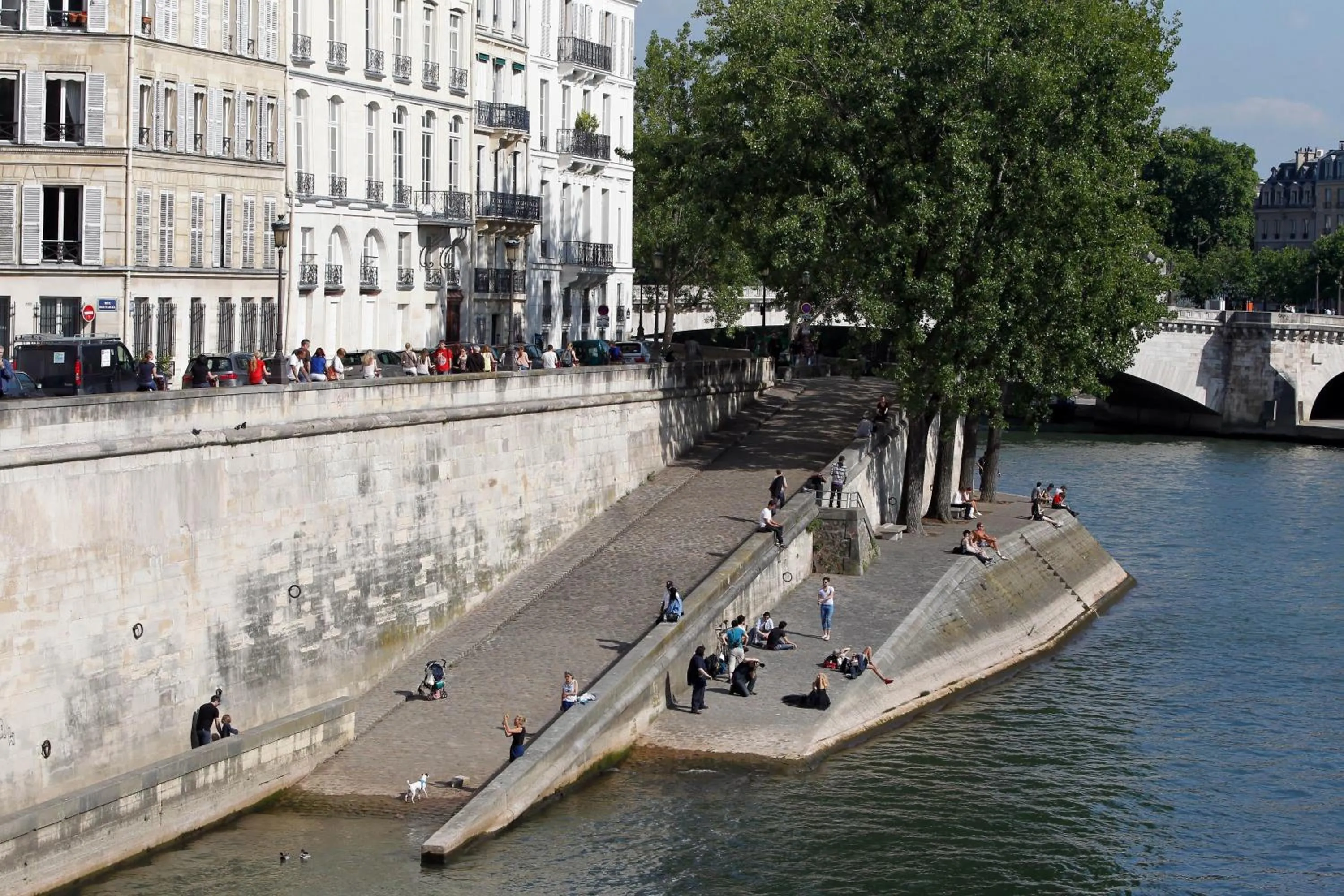 Neighbourhood in Hotel des Deux-Iles - Notre-Dame