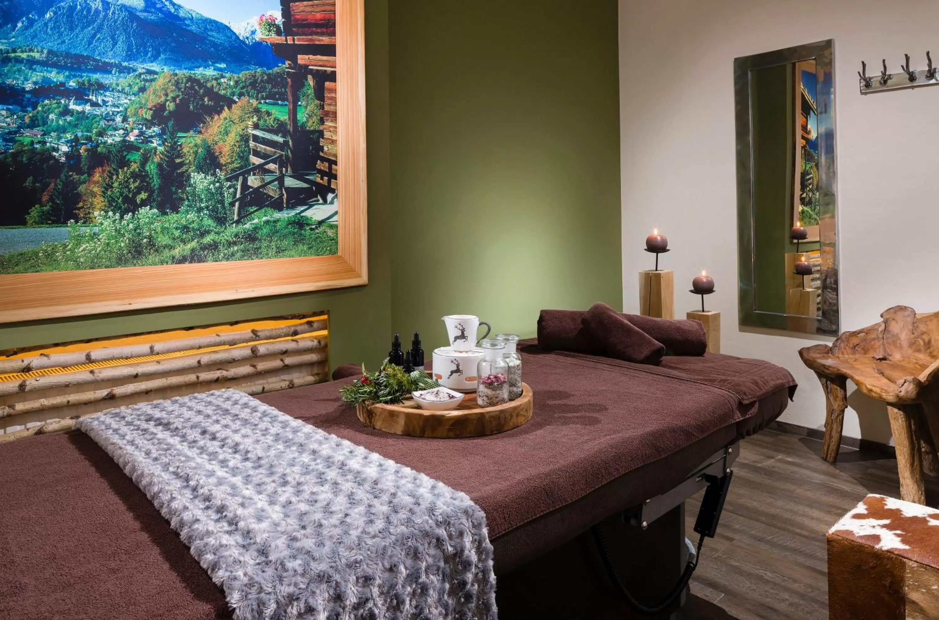 Massage, Bed in Berghotel Rehlegg