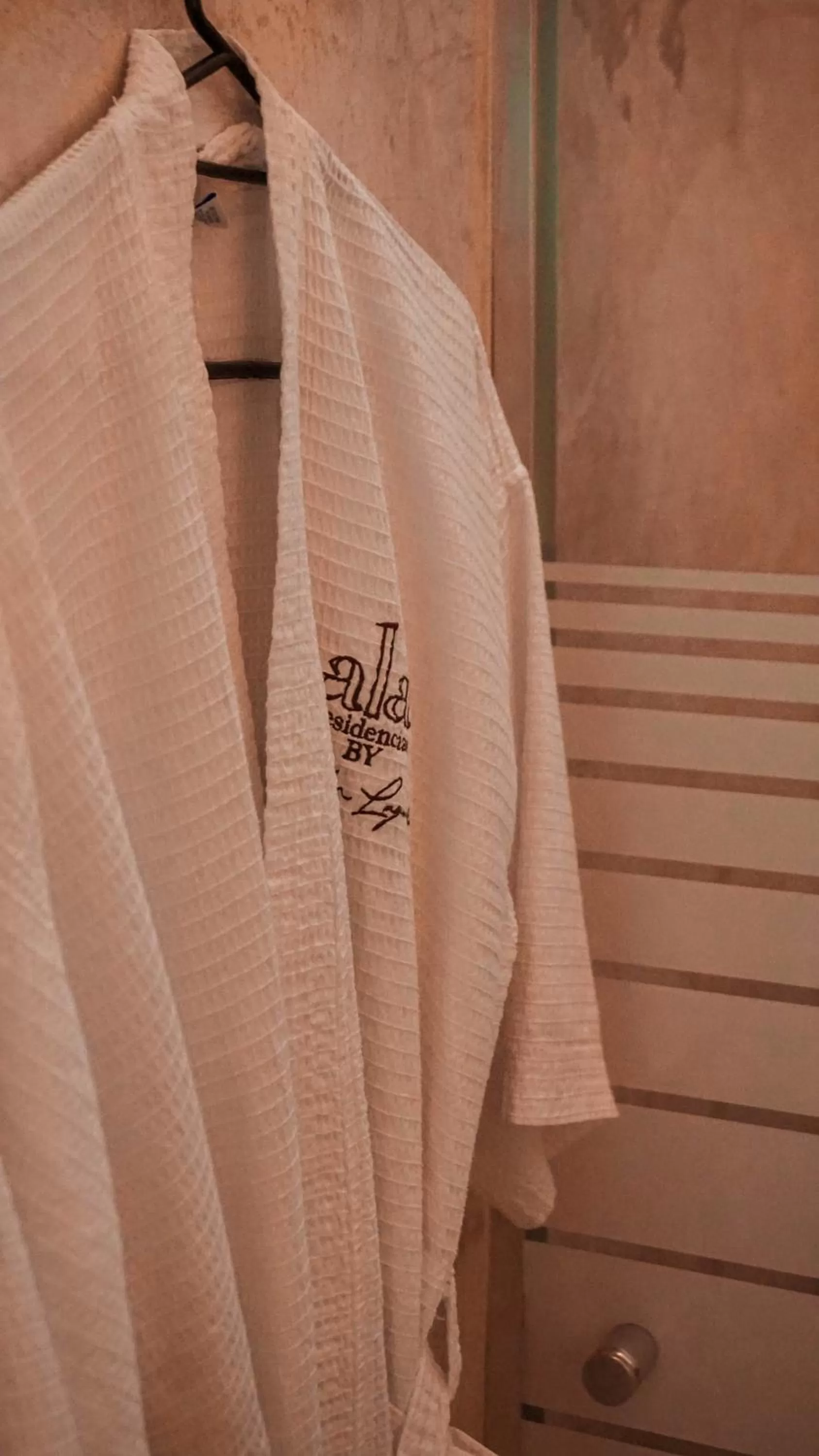 Shower in Apartamentos "Ala Residencias"