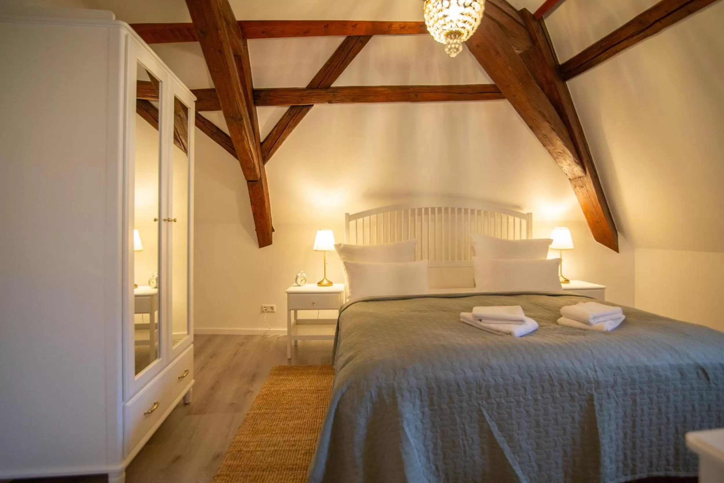 Bed in ApartOne Altstadt-Hotel