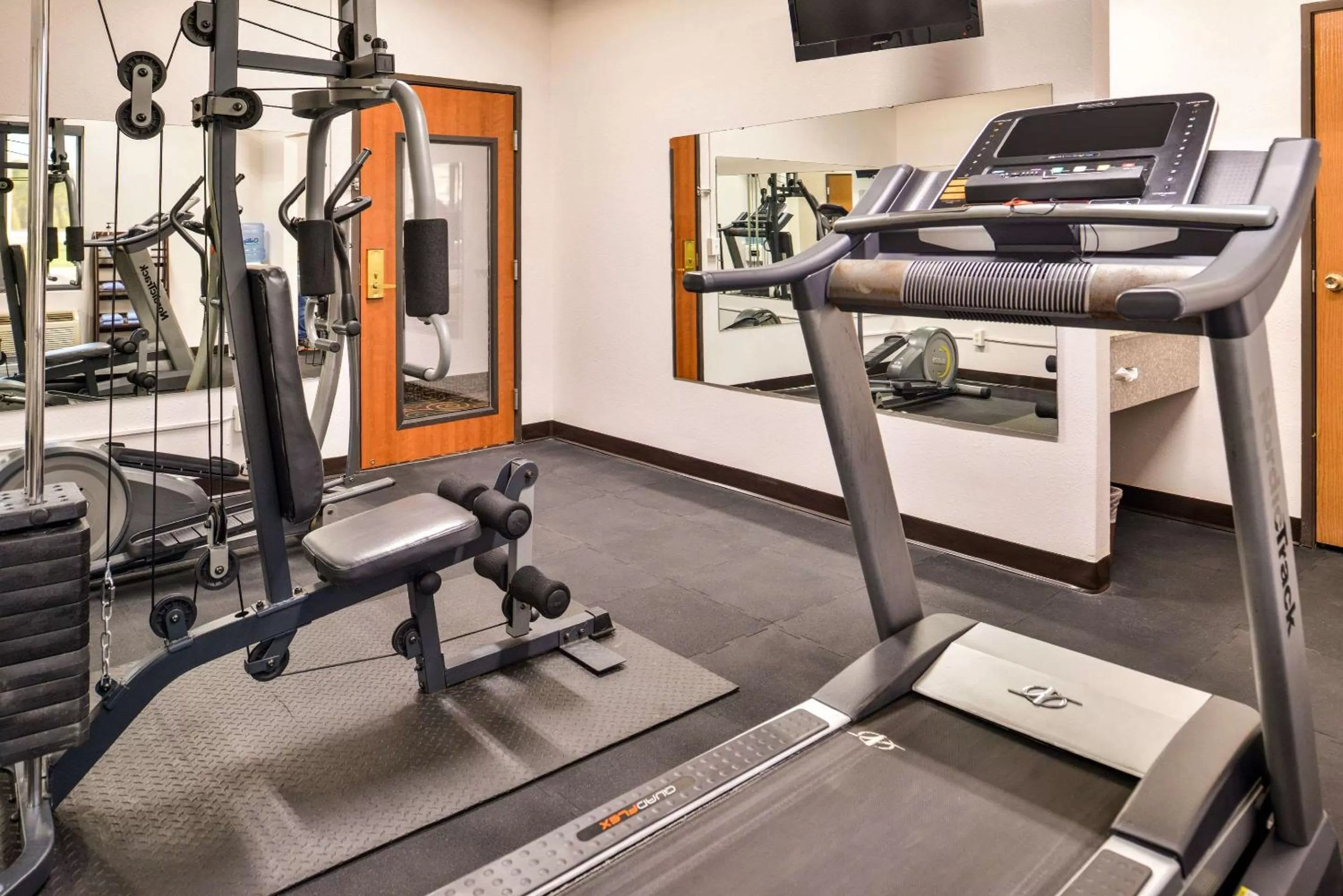 Fitness centre/facilities in Quality Inn Joplin I-44
