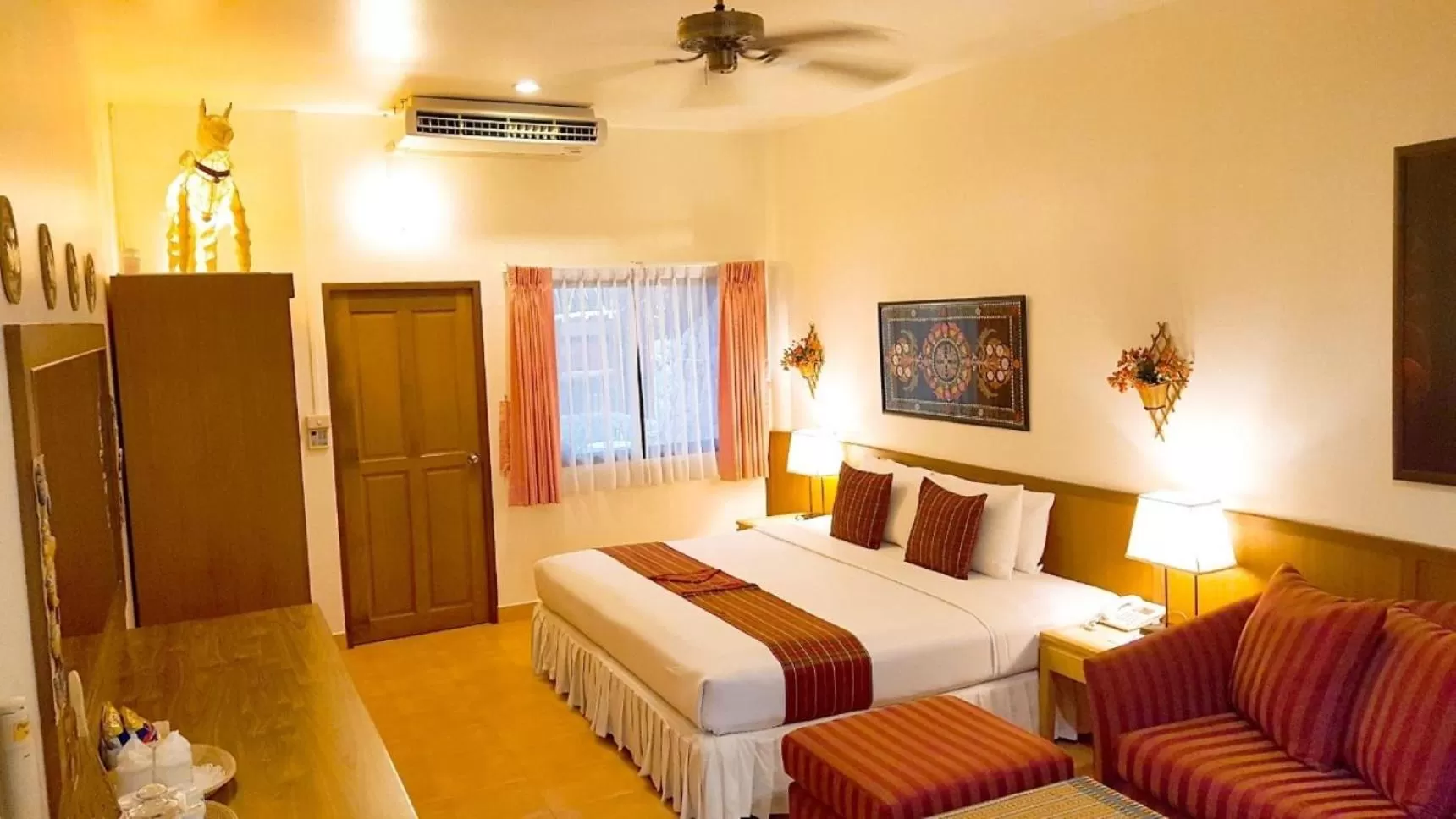 Bed in Birds and Bees Resort