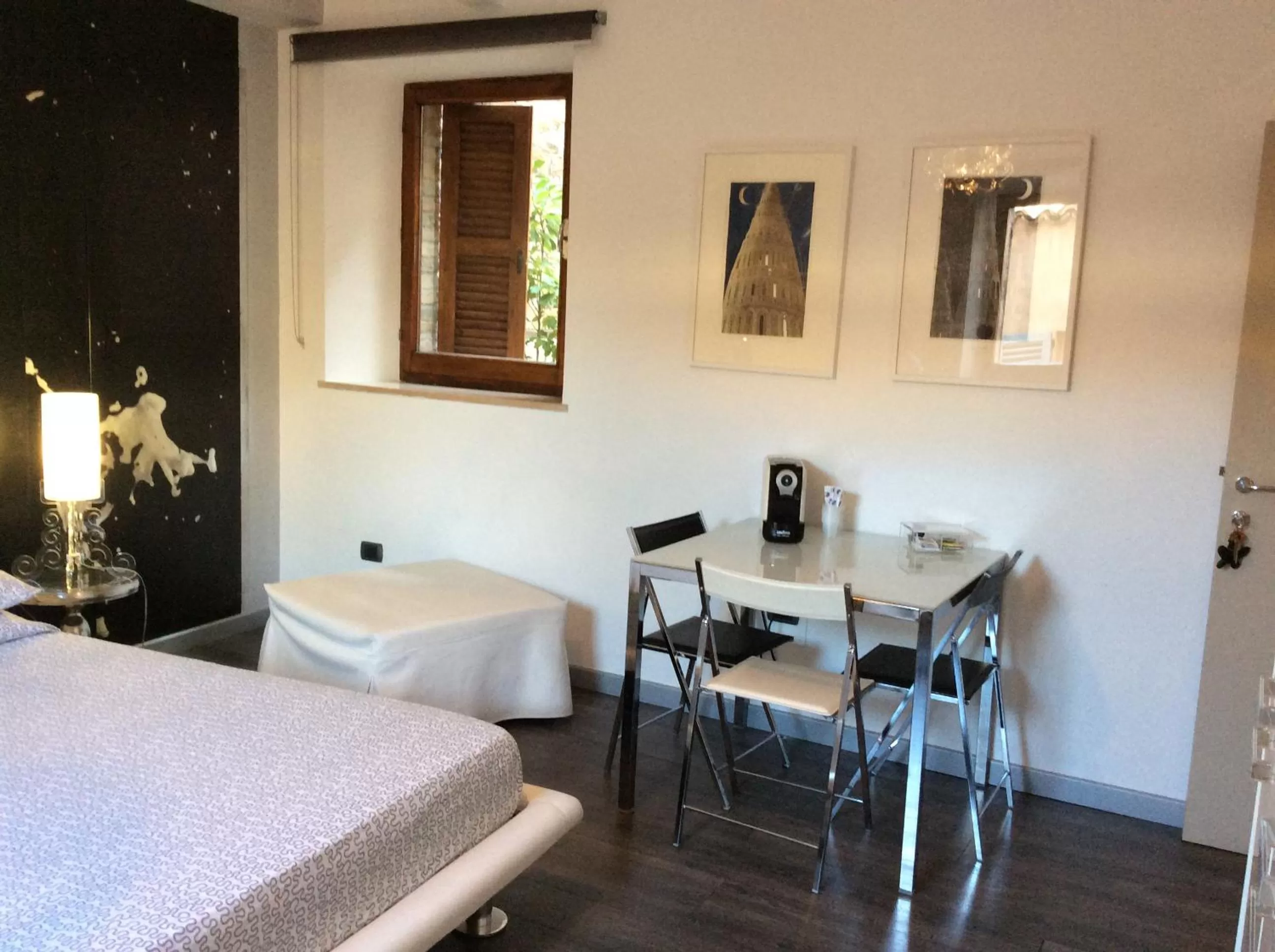 Photo of the whole room, Bed in B&B Albornoz