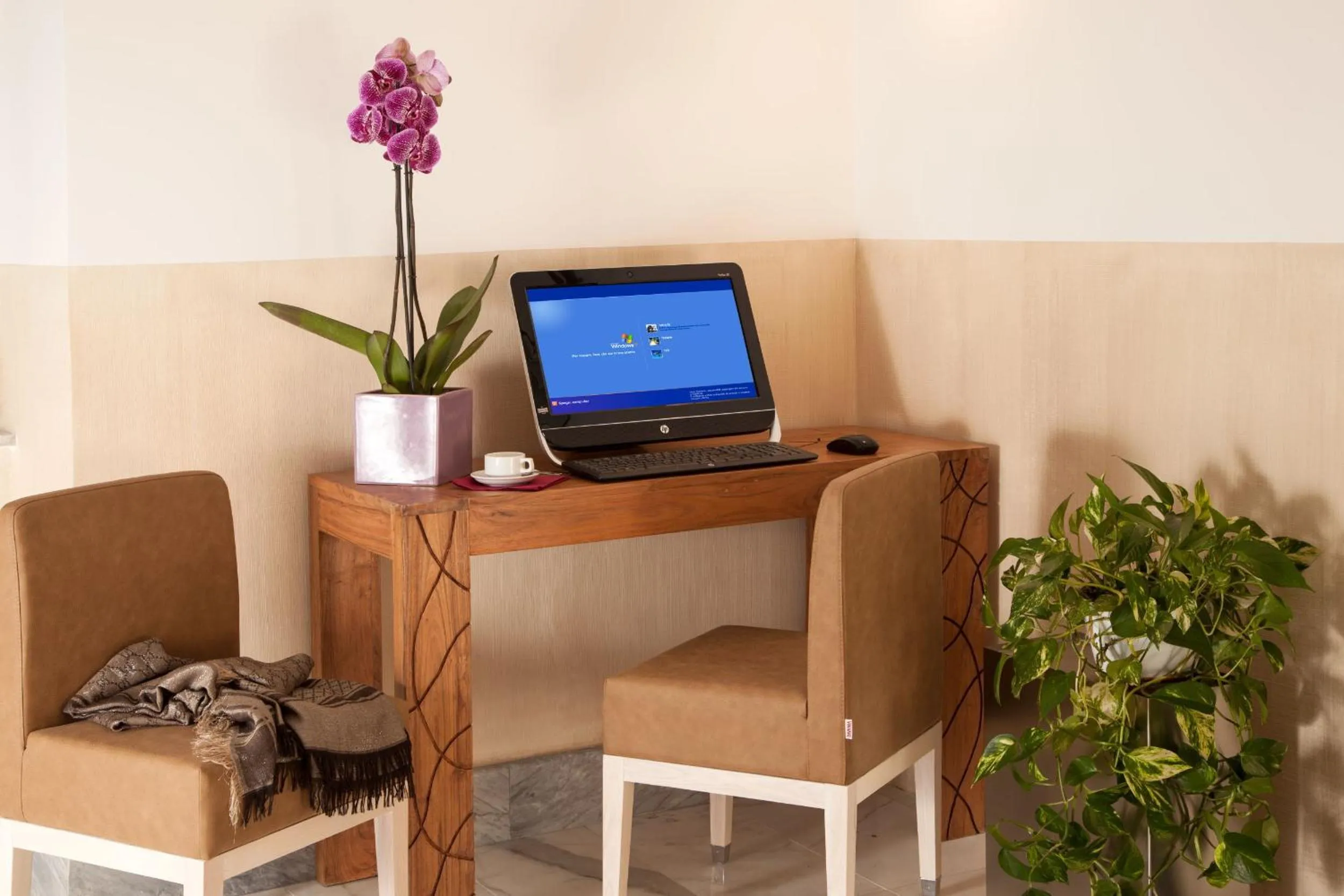 TV and multimedia in Floris Hotel