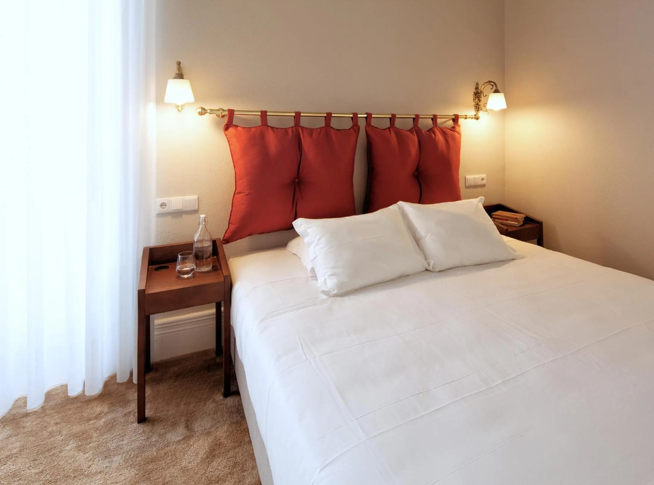 Bed in The Rex Hotel Porto