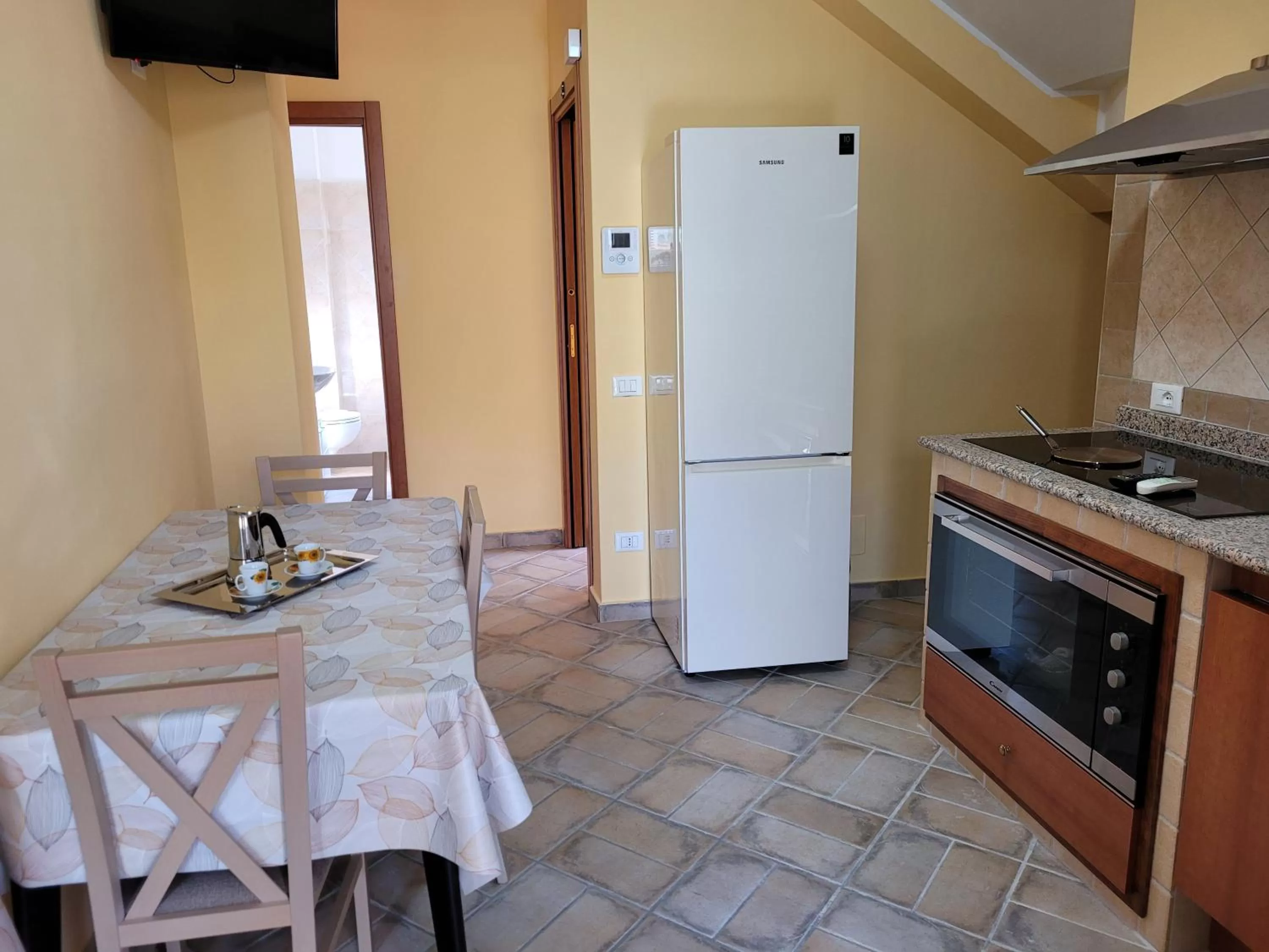 Alloggio turistico Magnifico Alessandro Valle Bernardo 04025 Lenola nei pressi di Fondi LT