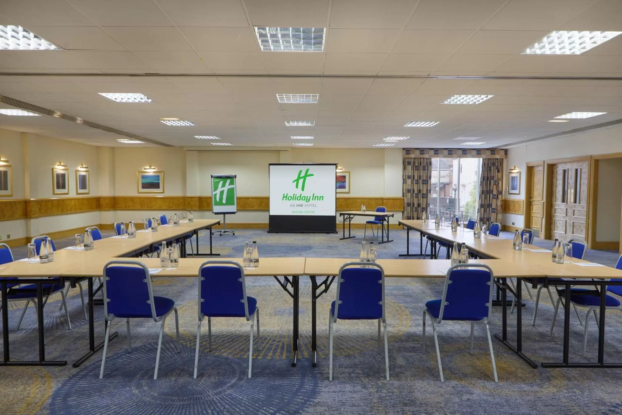 Meeting/conference room in Holiday Inn Bolton Centre by IHG