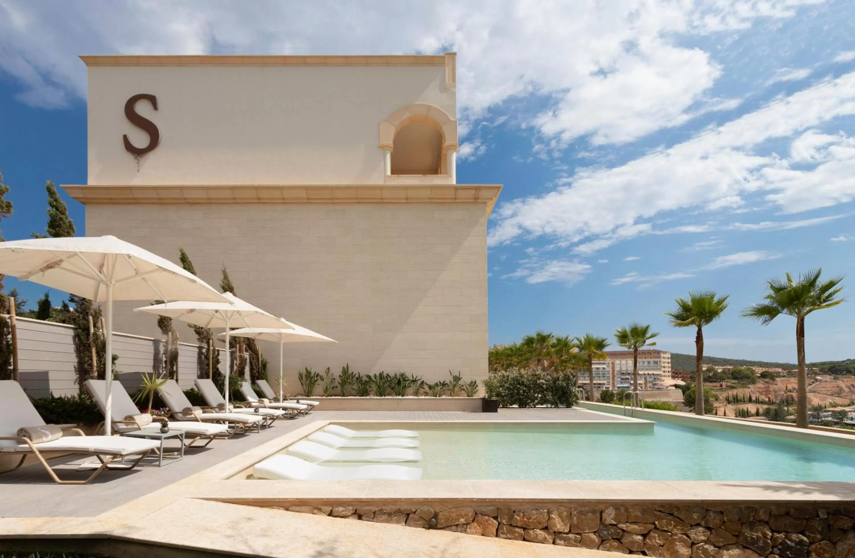 Swimming pool in Pure Salt Port Adriano - Adults Only