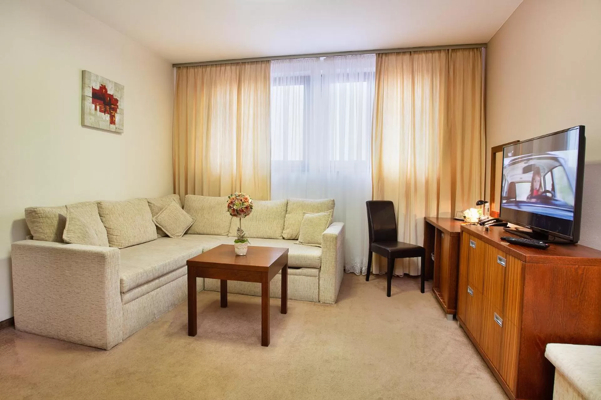 Property building in Hotel Academic