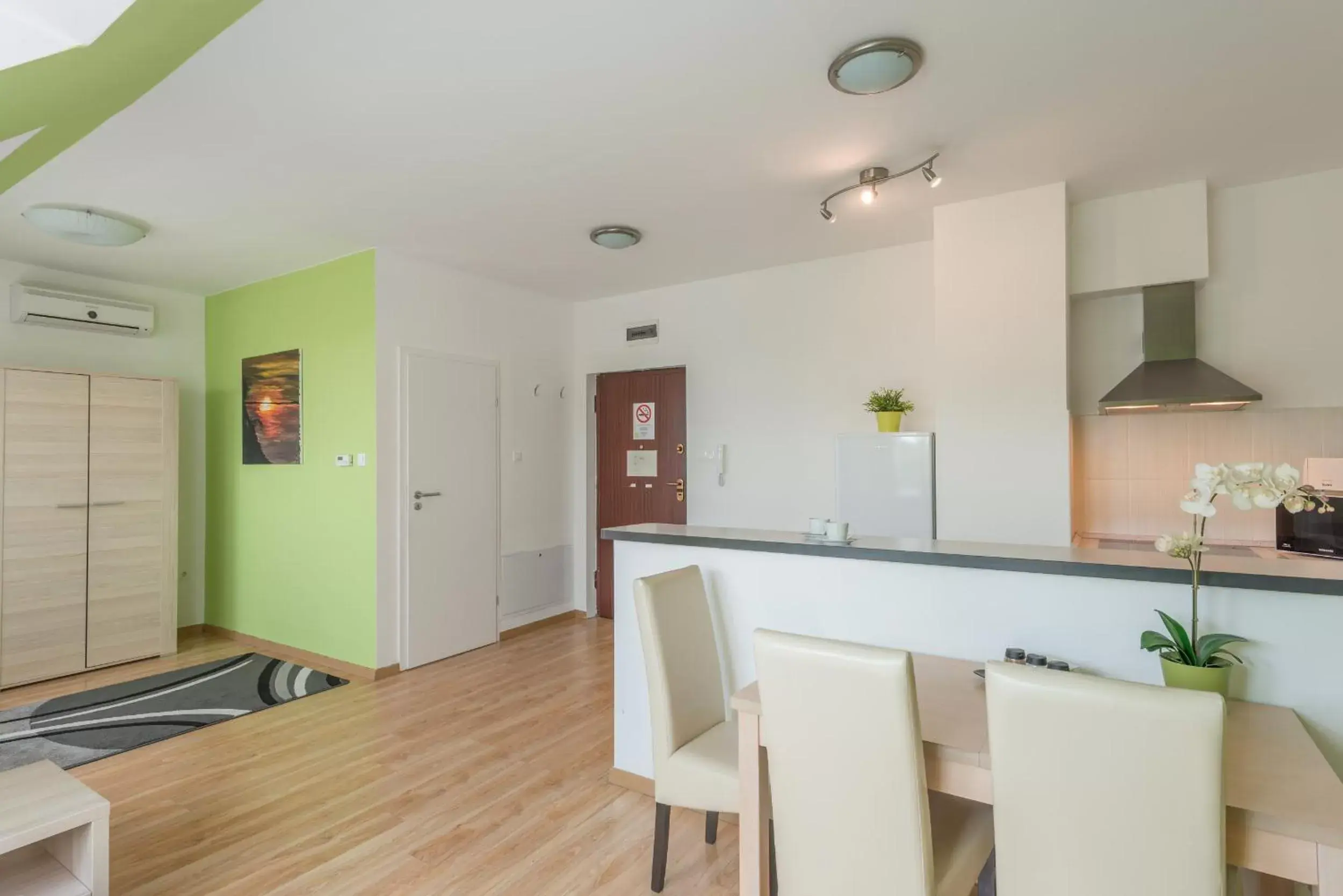 Studio in Corvin Plaza Apartments & Suites Studio in Corvin Plaza Apartments & Suites