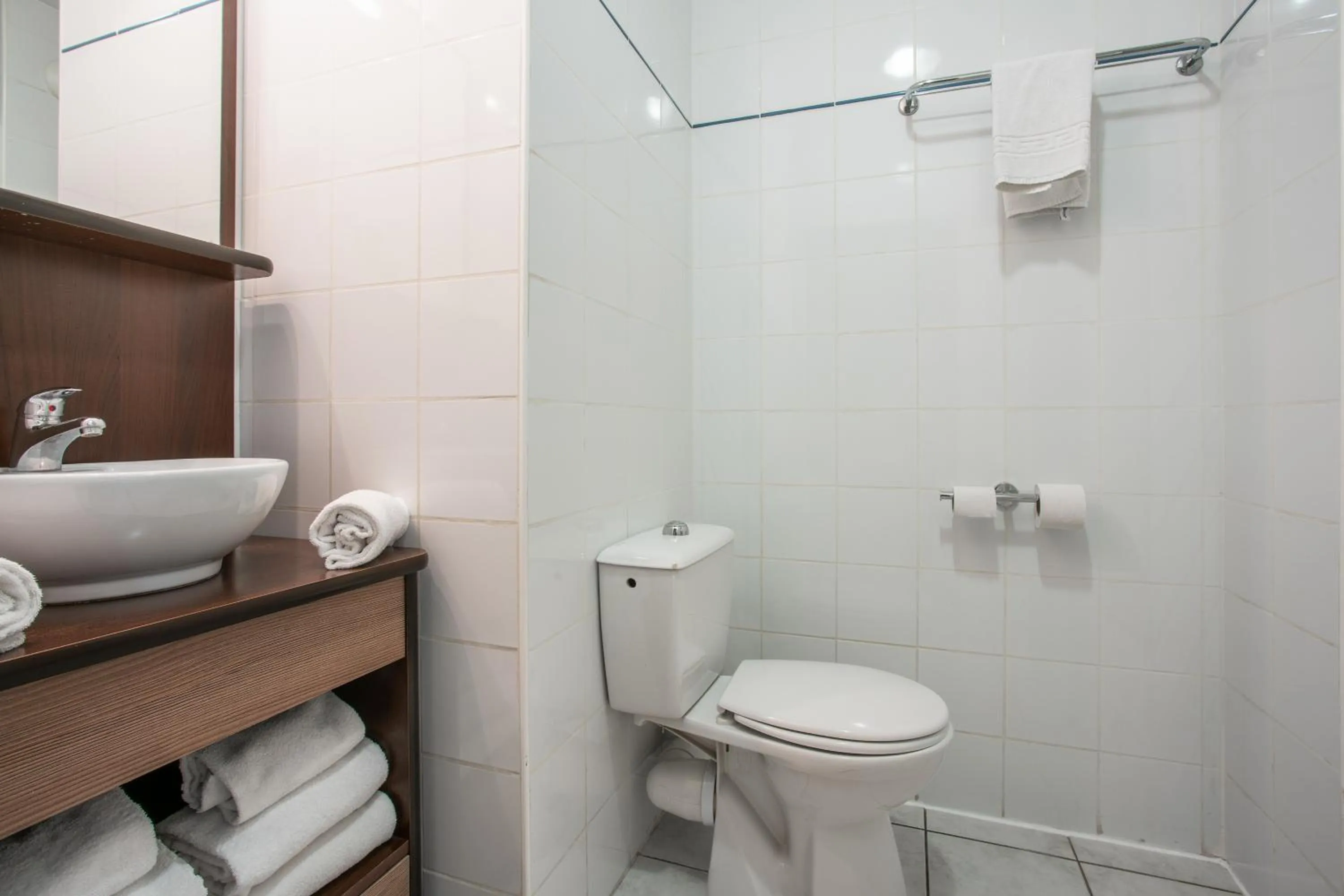 Bathroom in Appart'City Classic Nîmes