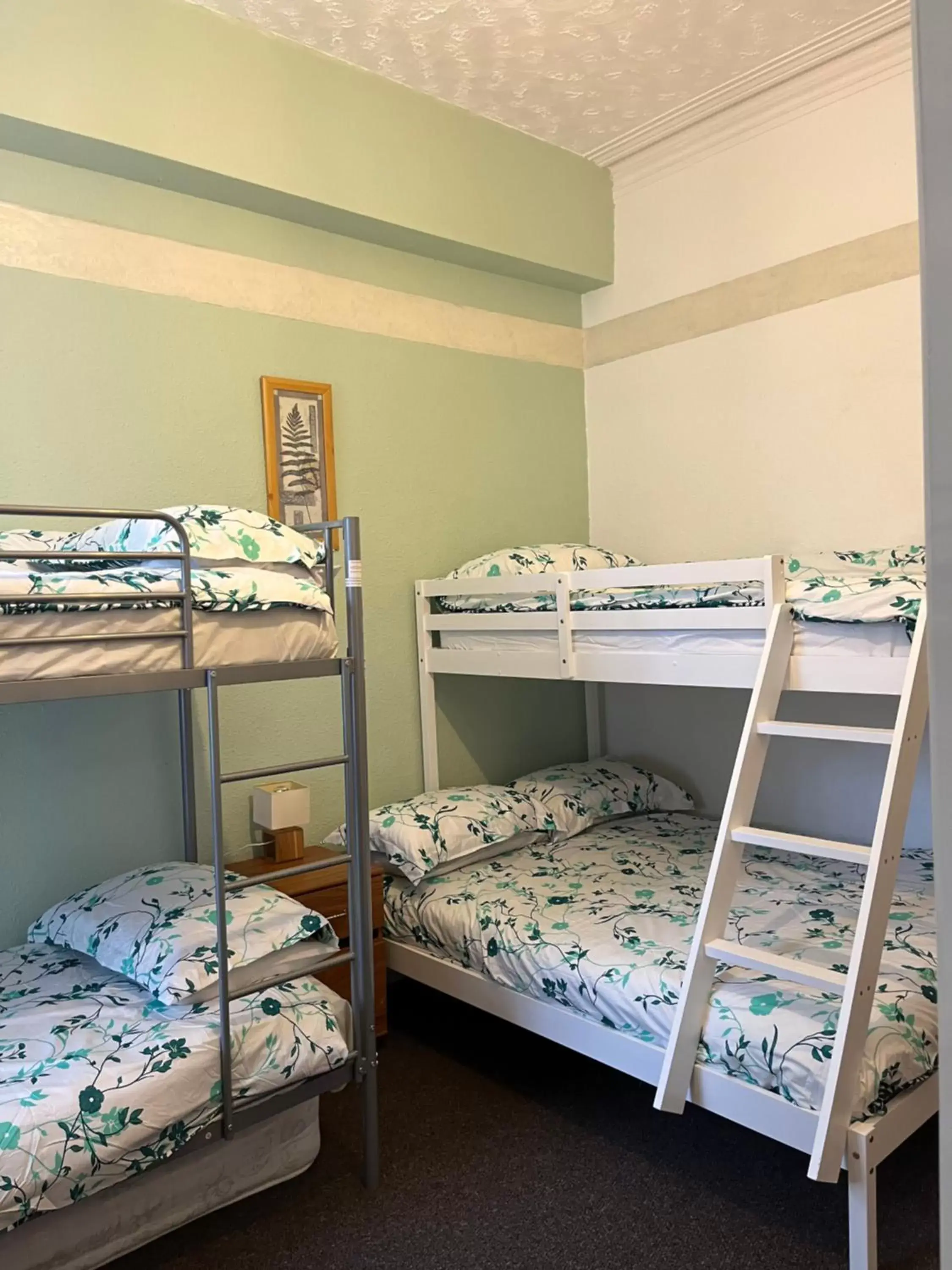 Family Room with Bathroom in Alondra Hotel Family Room with Bathroom in Alondra Hotel