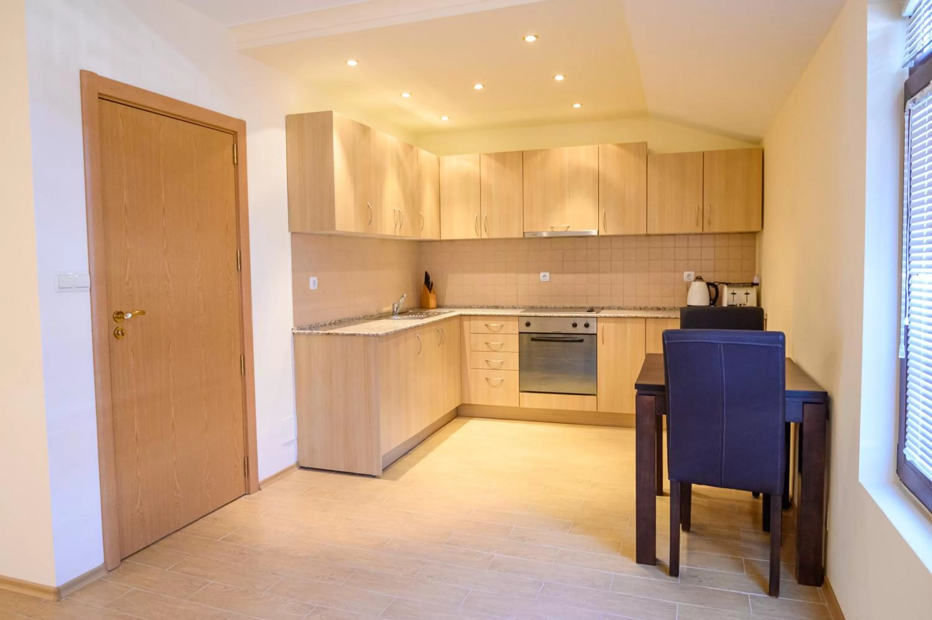 Kitchen or kitchenette in Parklands Hotel & Pool