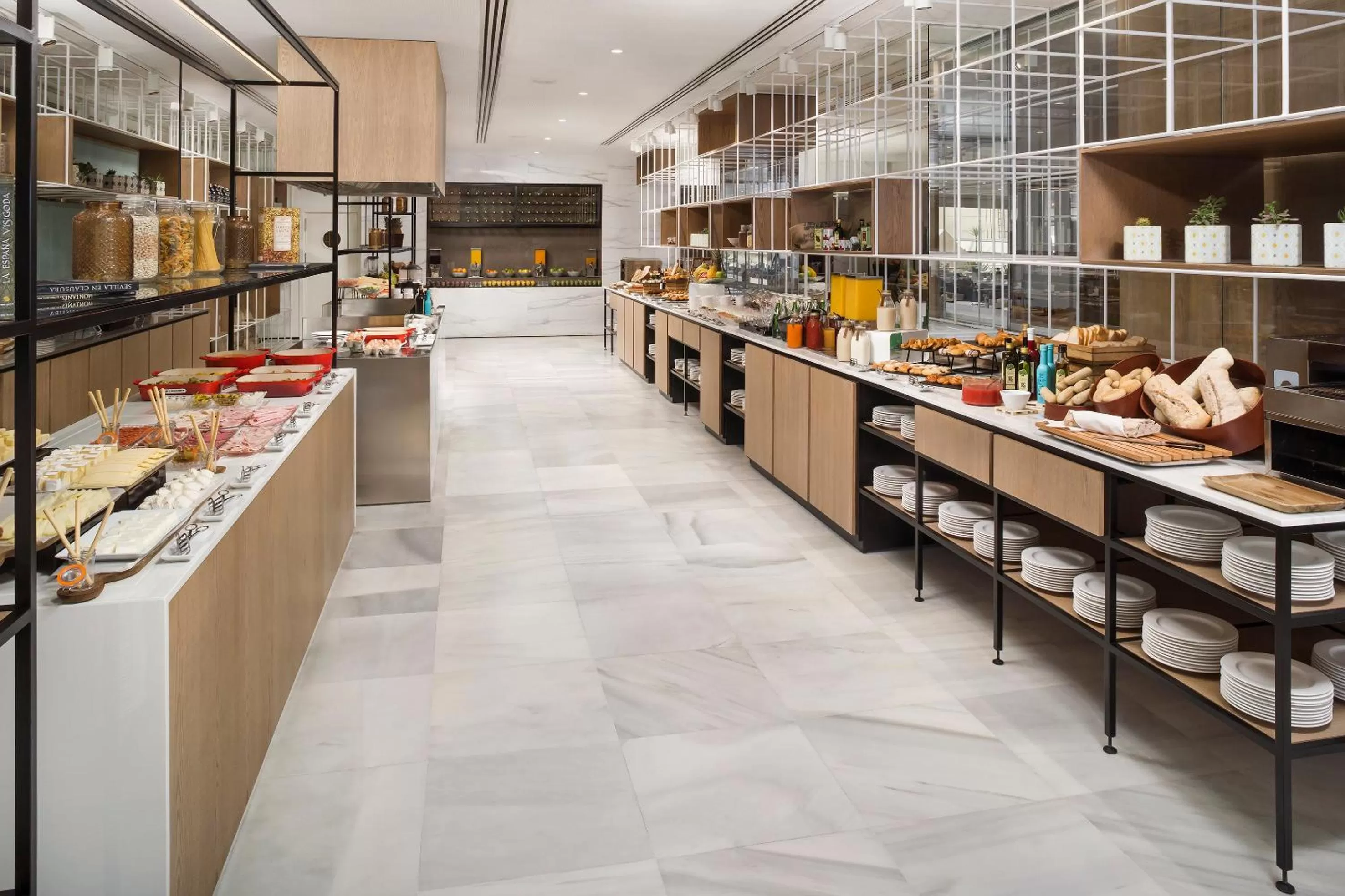 Restaurant/places to eat in Melia Sevilla