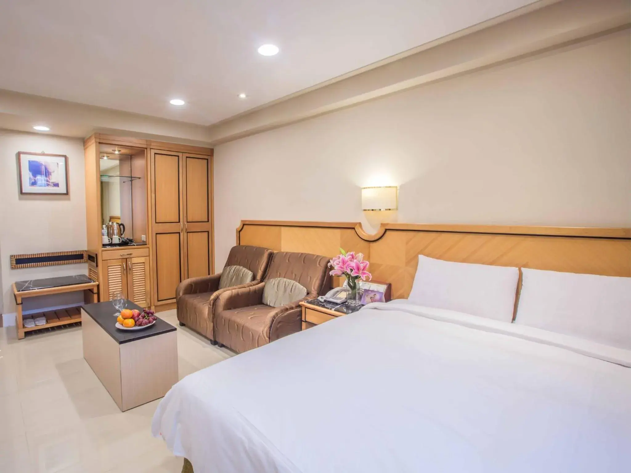 Deluxe Double Room in KKS Hotel Deluxe Double Room in KKS Hotel