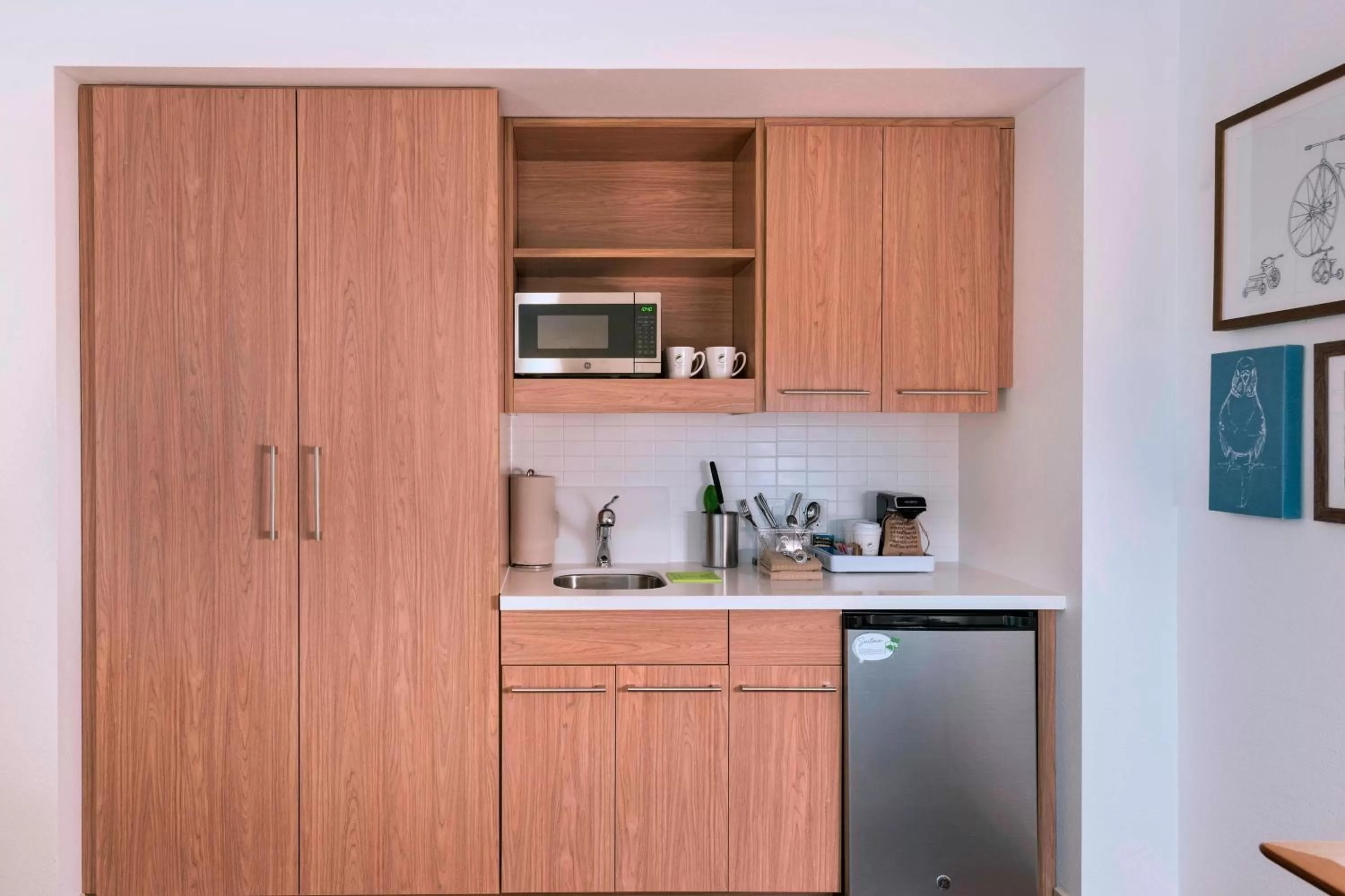 Kitchen or kitchenette in Element Palmdale