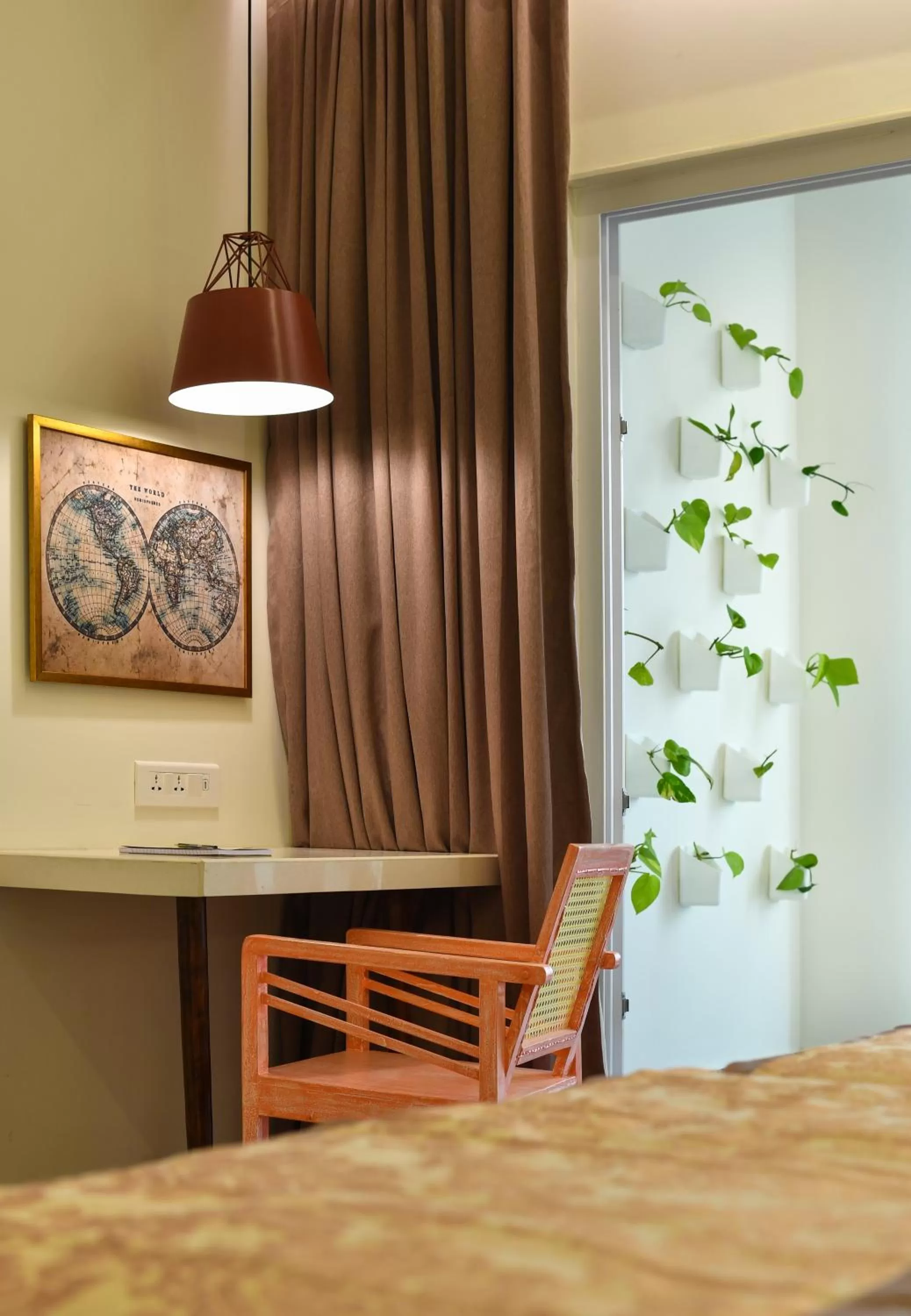 Seating area, Bed in The Avatar Hotel & Convention