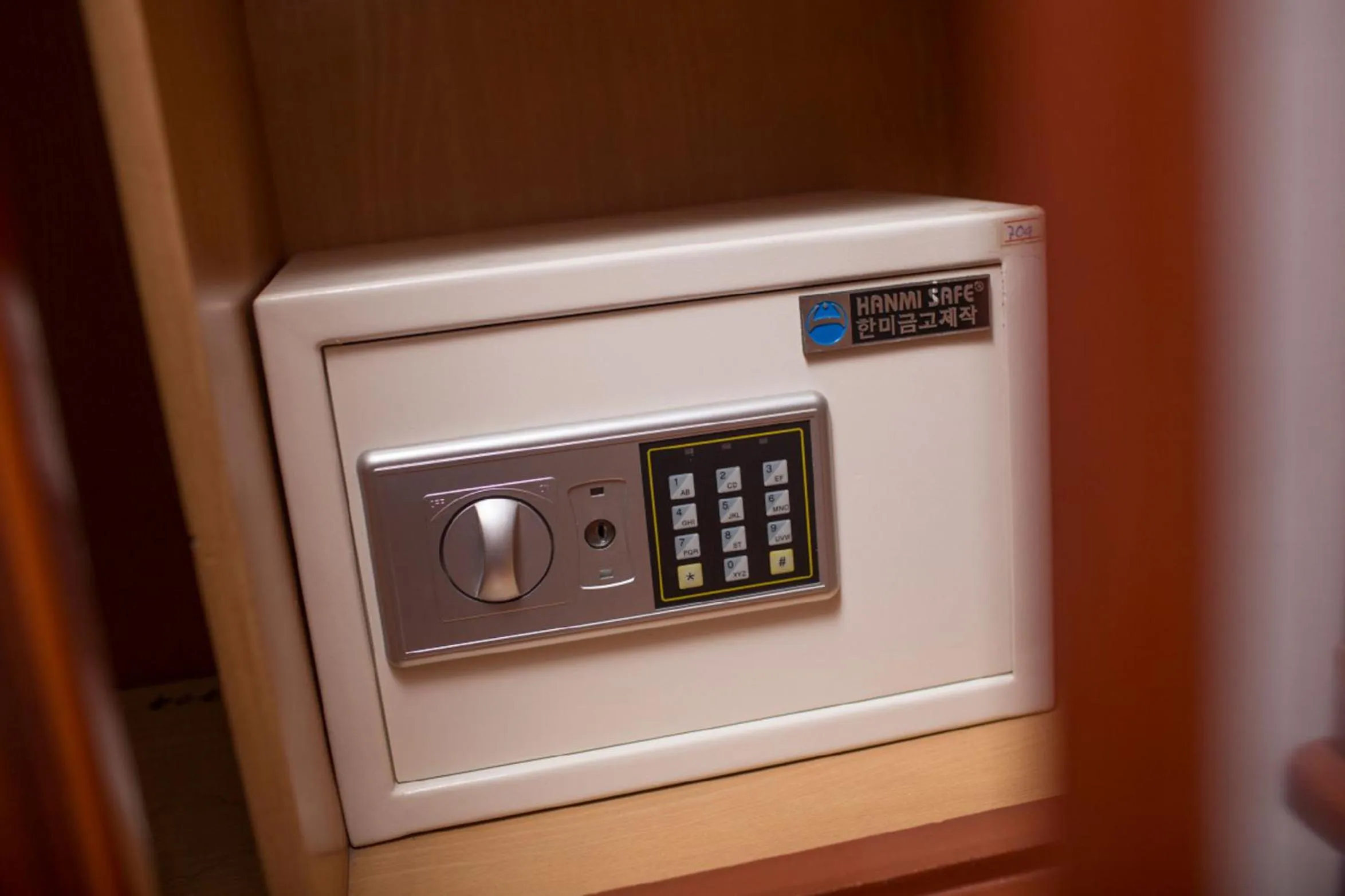 Area and facilities in Lakeside Palace Hotel