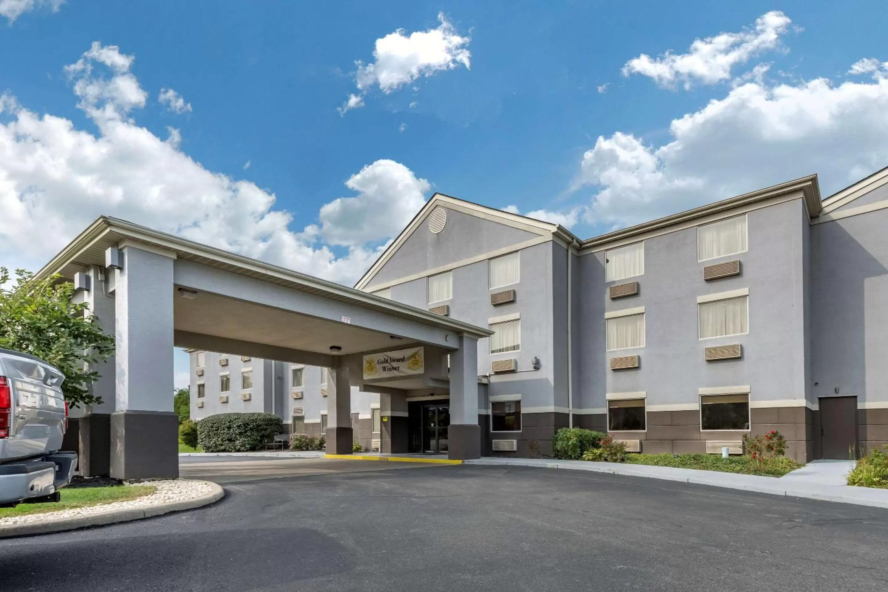 Property building in Comfort Inn & Suites Butler
