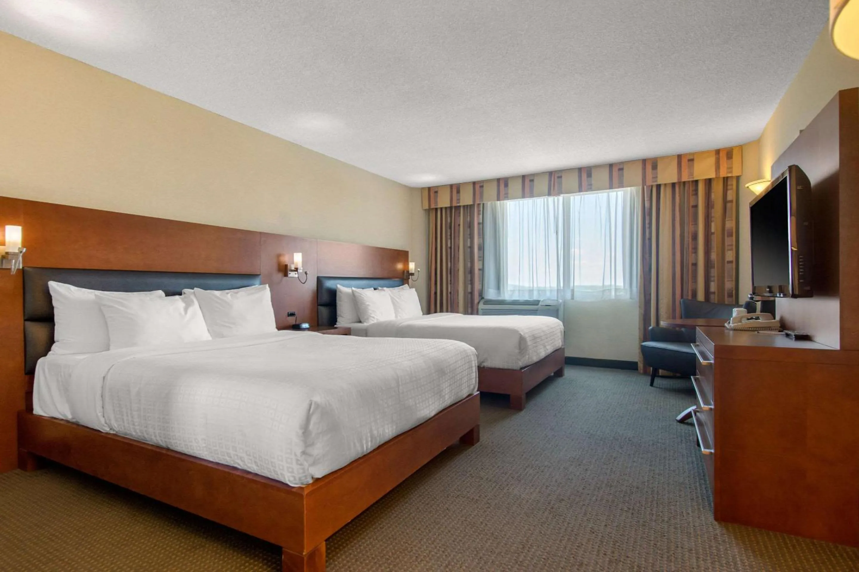 Photo of the whole room in Quality Hotel et Centre de Congres