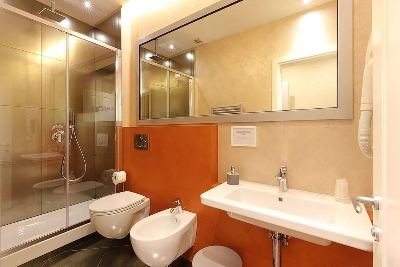 Bathroom in Uffizi Harmony