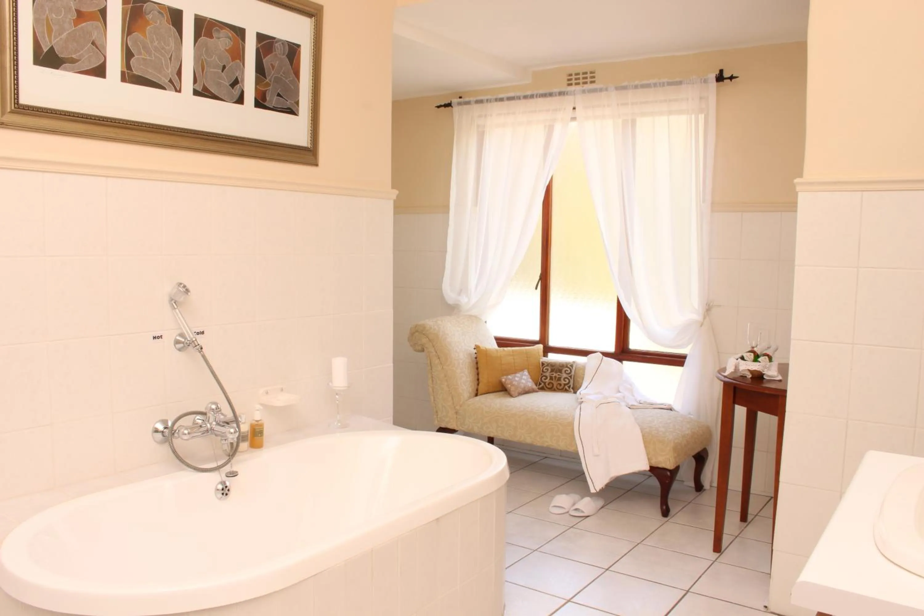 Day, Bed in Riversong Guest House