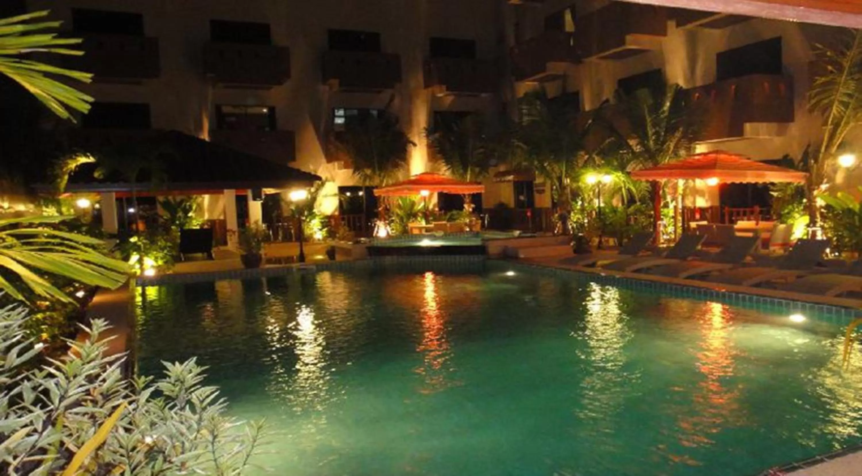 Swimming pool in Cocco Resort