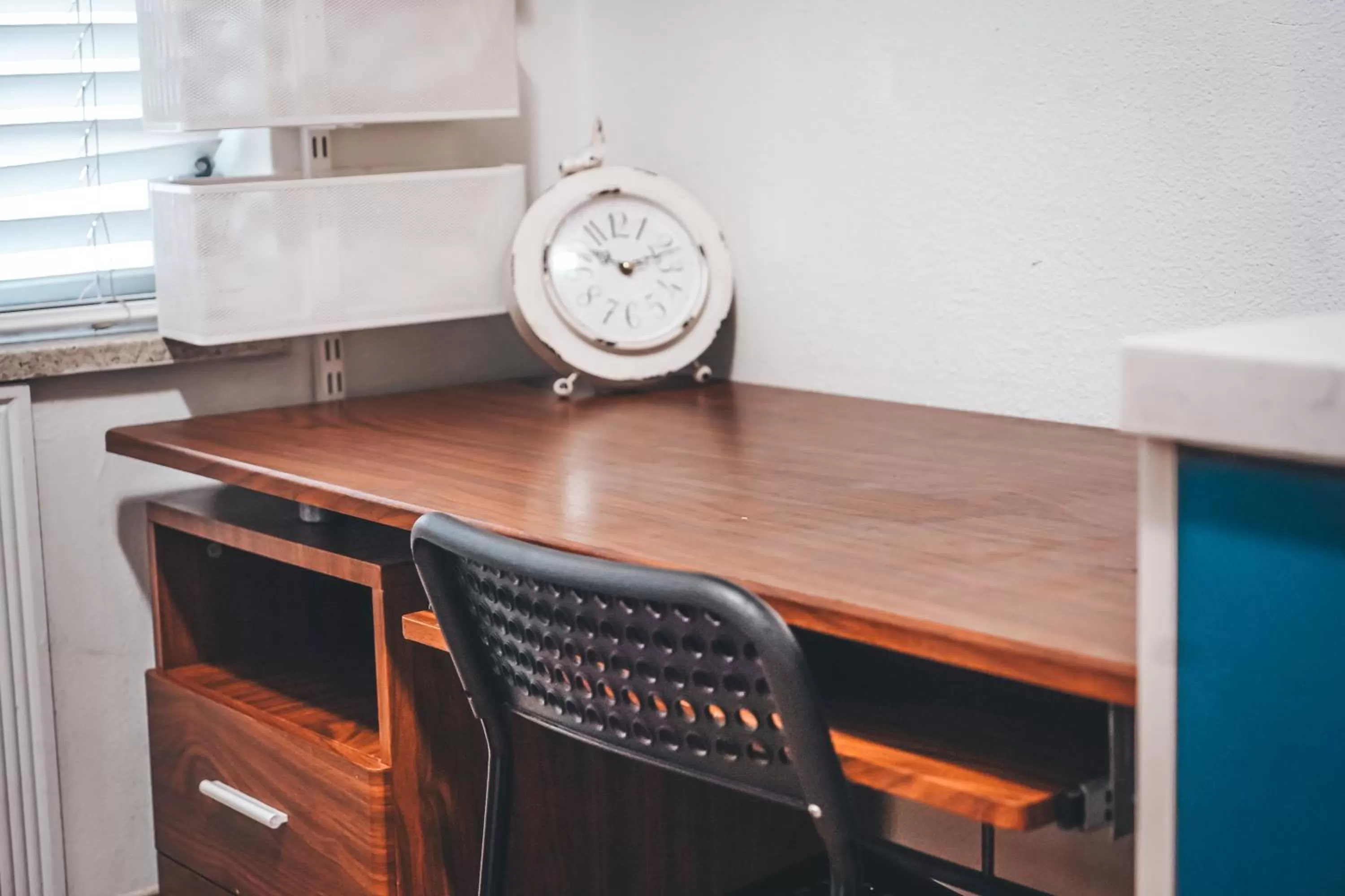 Living room in Hollywood Light Haven Lodge