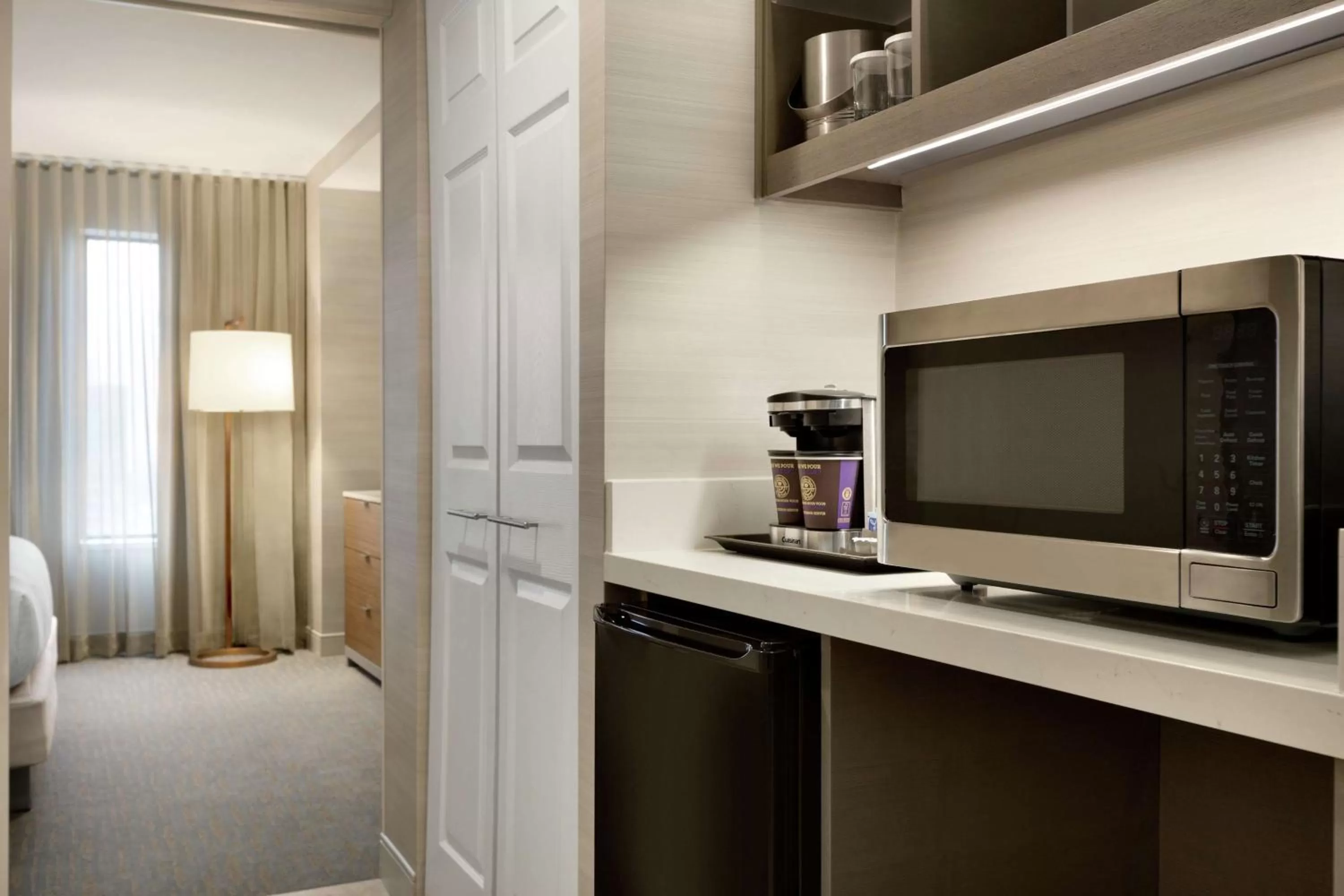 Kitchen or kitchenette in DoubleTree Suites by Hilton Hotel Boston - Cambridge