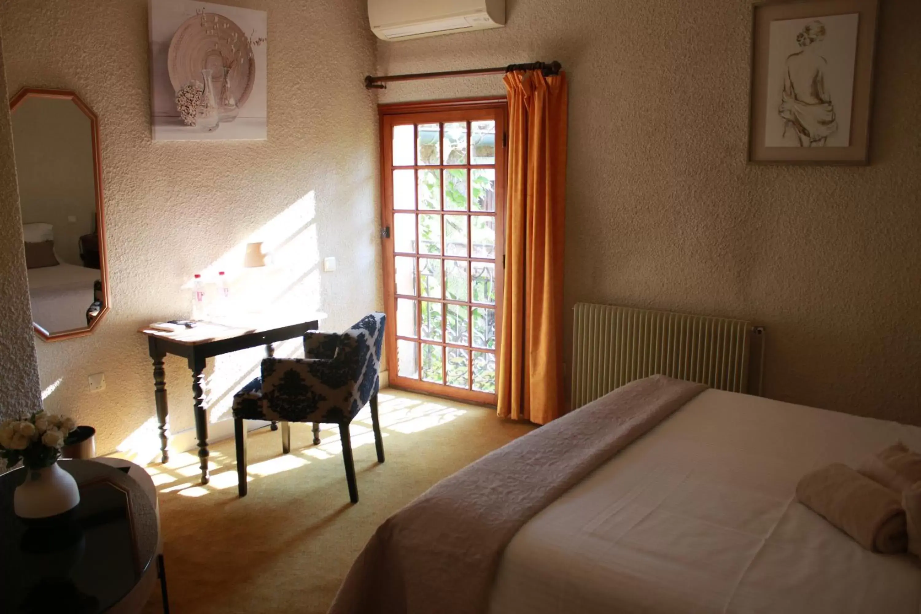Double Room - single occupancy in La Passiflore Double Room - single occupancy in La Passiflore