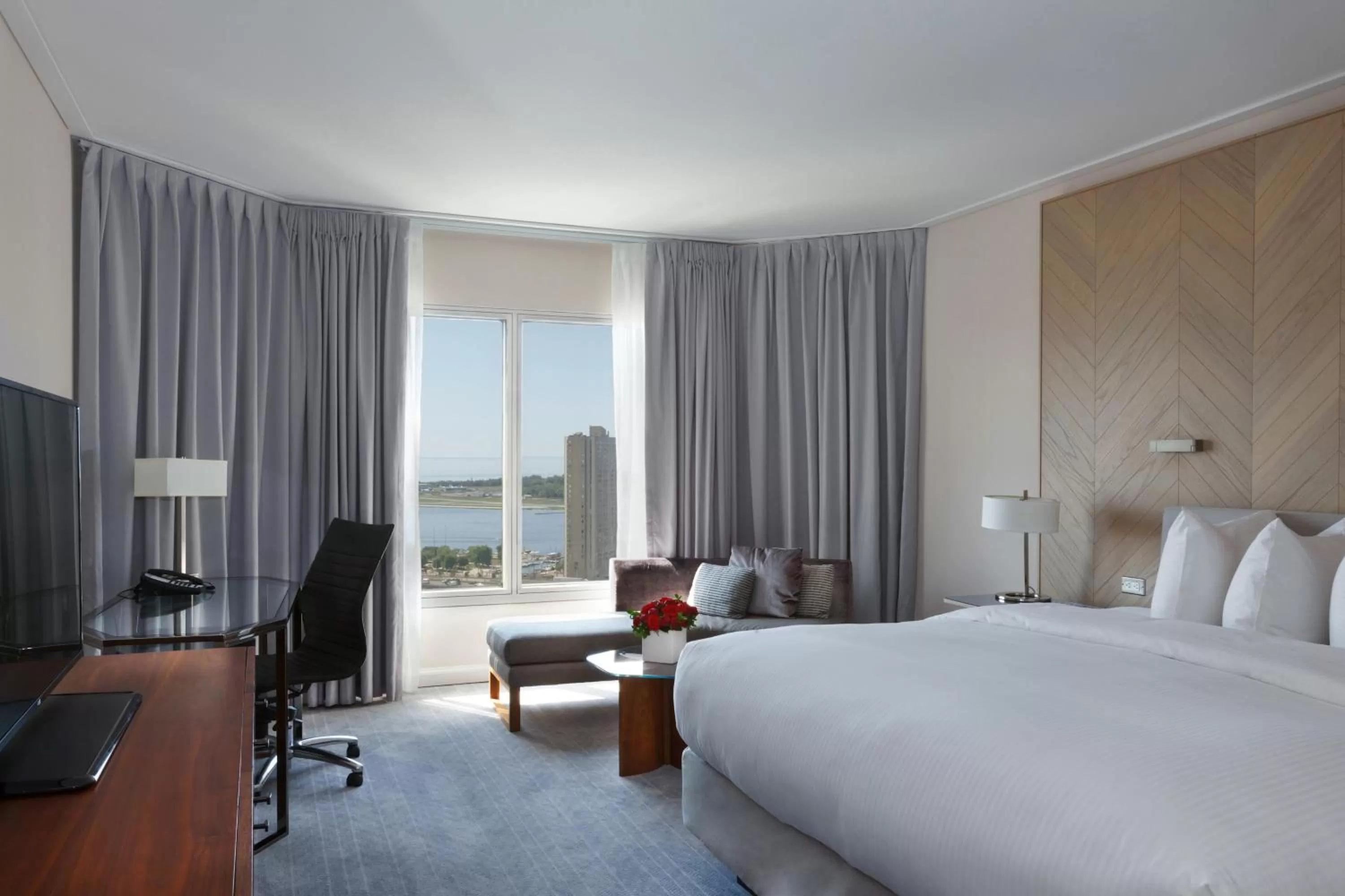 Lake view, Bed in InterContinental Toronto Centre by IHG