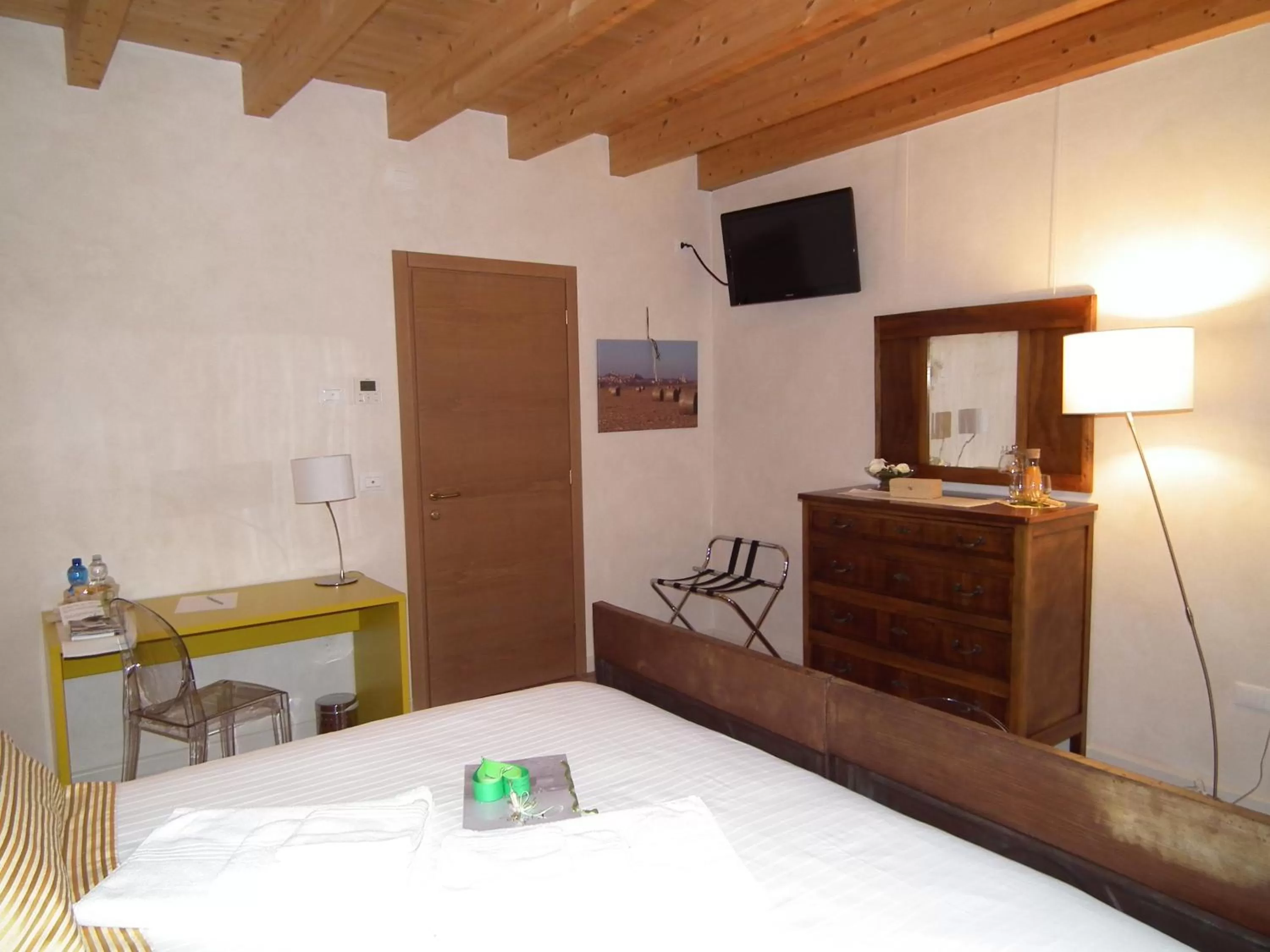 Photo of the whole room, Bed in L'Isolo b&b e case vacanza