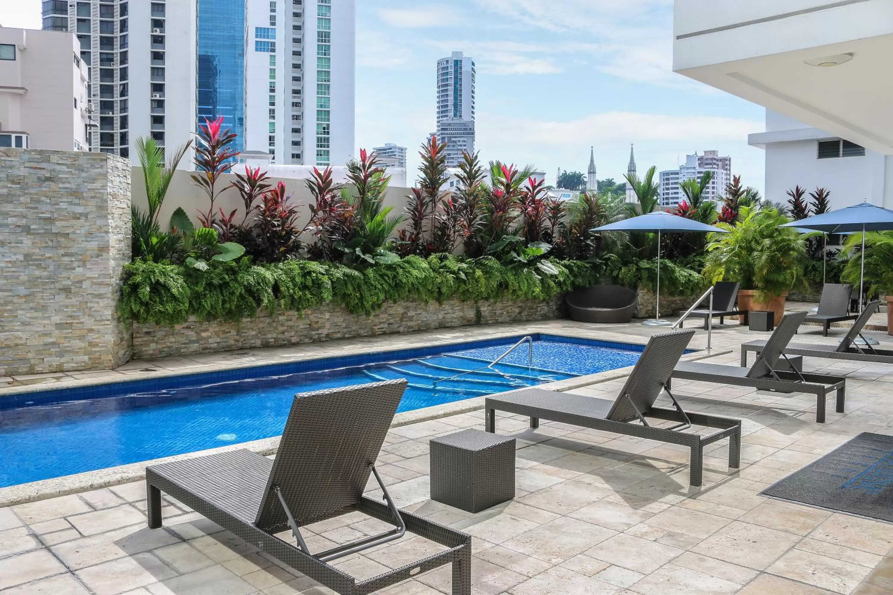 Swimming pool in The Executive Hotel