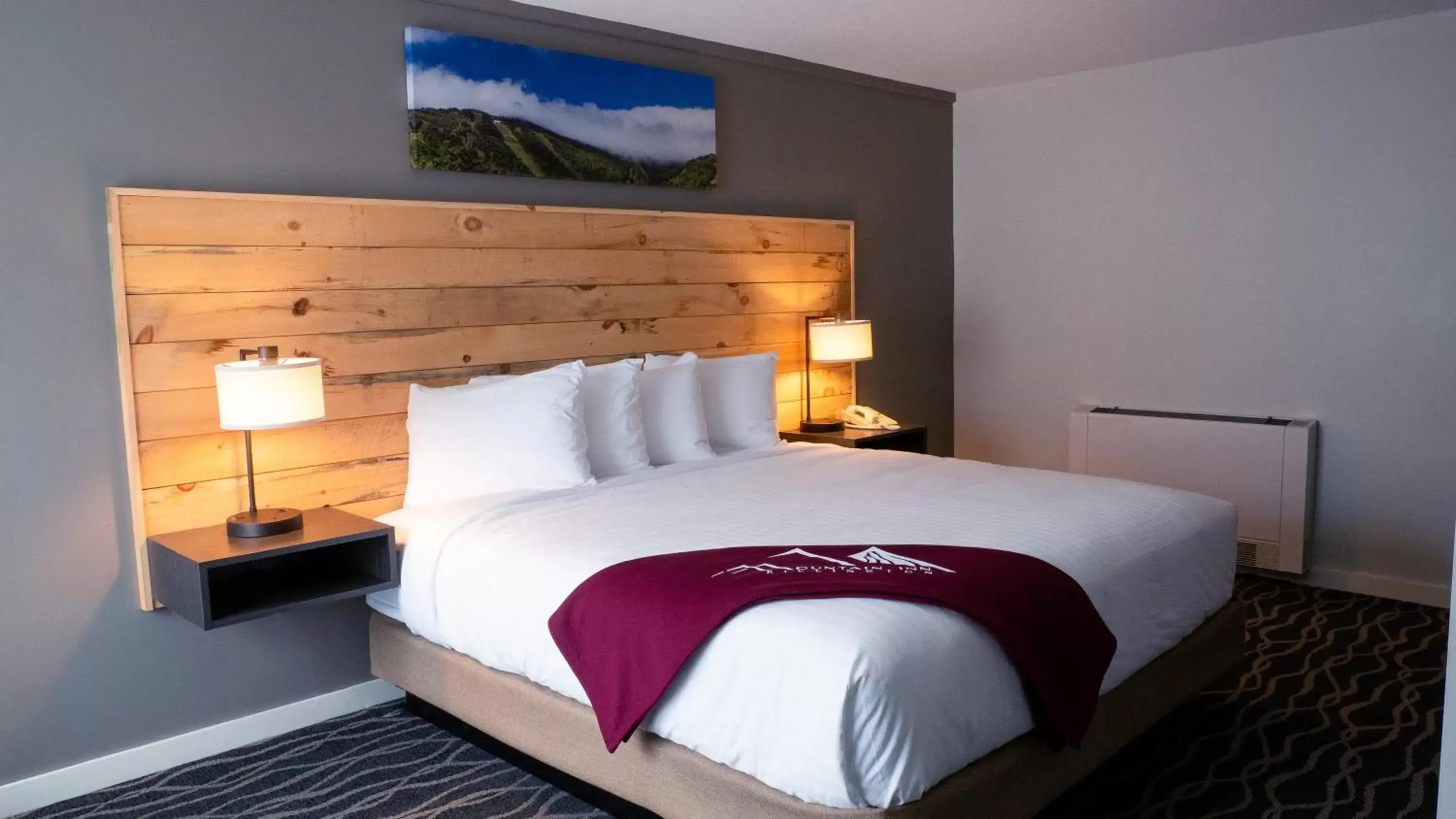 King Room - Disability Access in Mountain Inn at Killington King Room - Disability Access in Mountain Inn at Killington