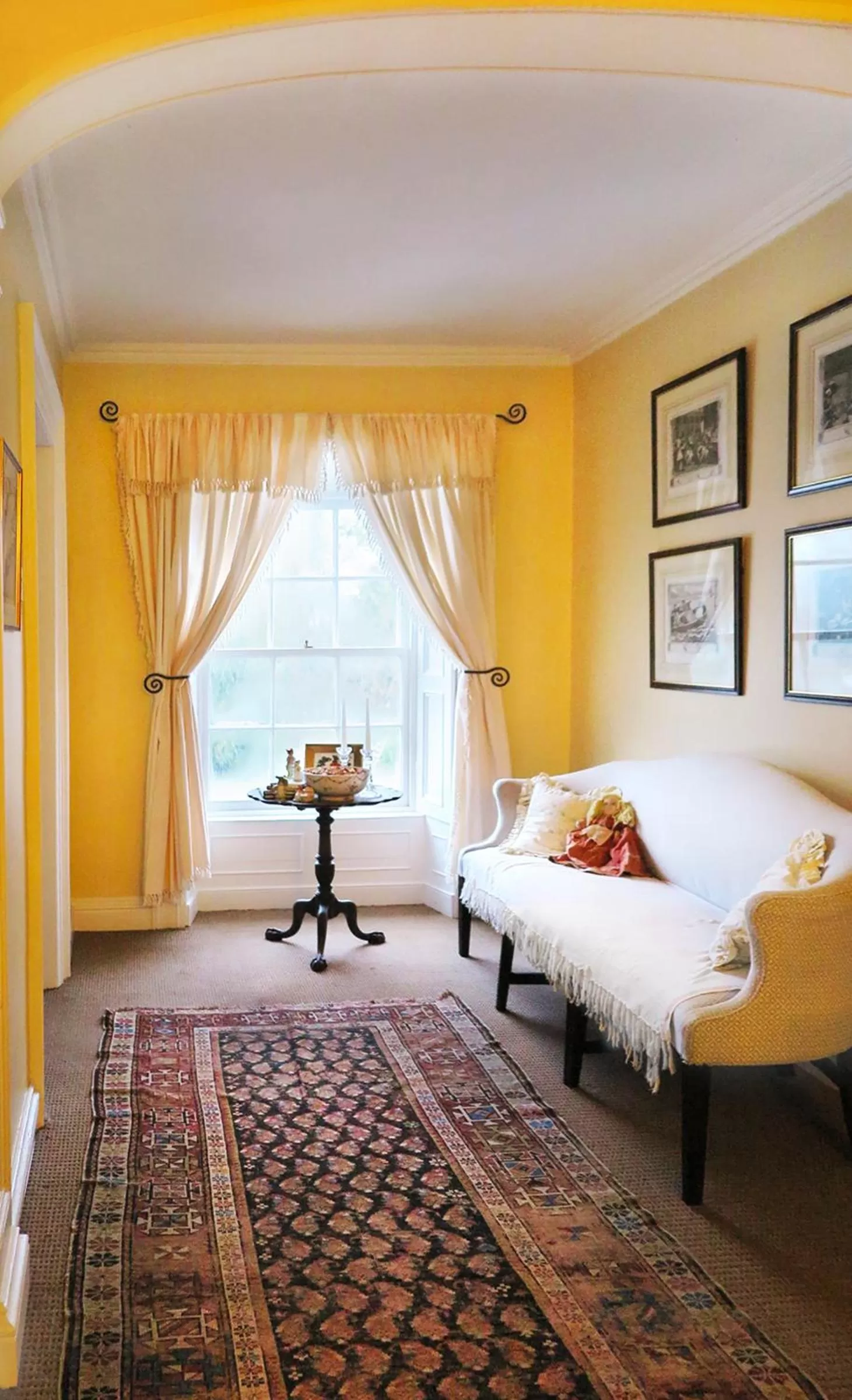 Communal lounge/ TV room, Bed in Ballymote Country House